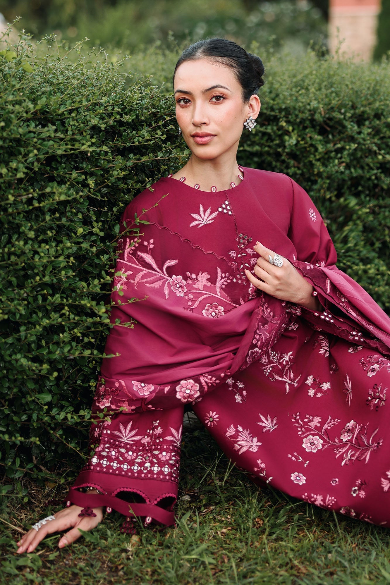 Eid Lawn Edit – Crimson Royale