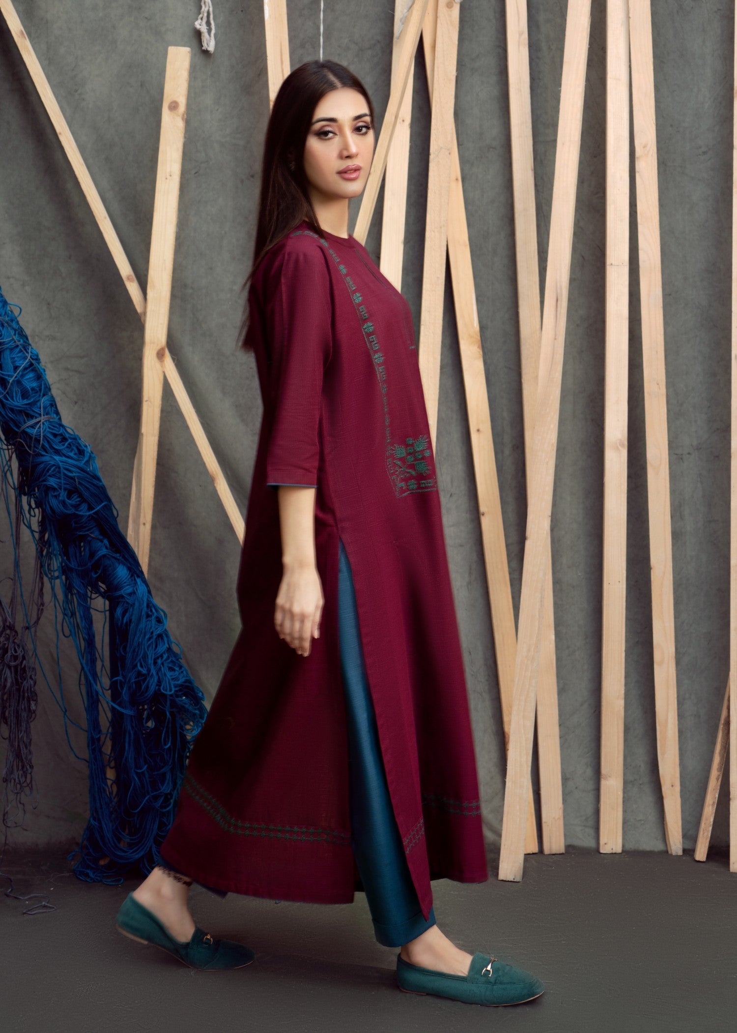 slub khaddar Kurta Set in Teal, maroon