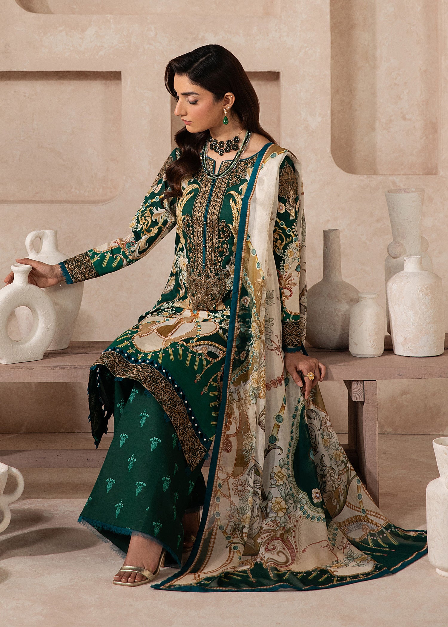 lawn Kurta Set in Ivory, green