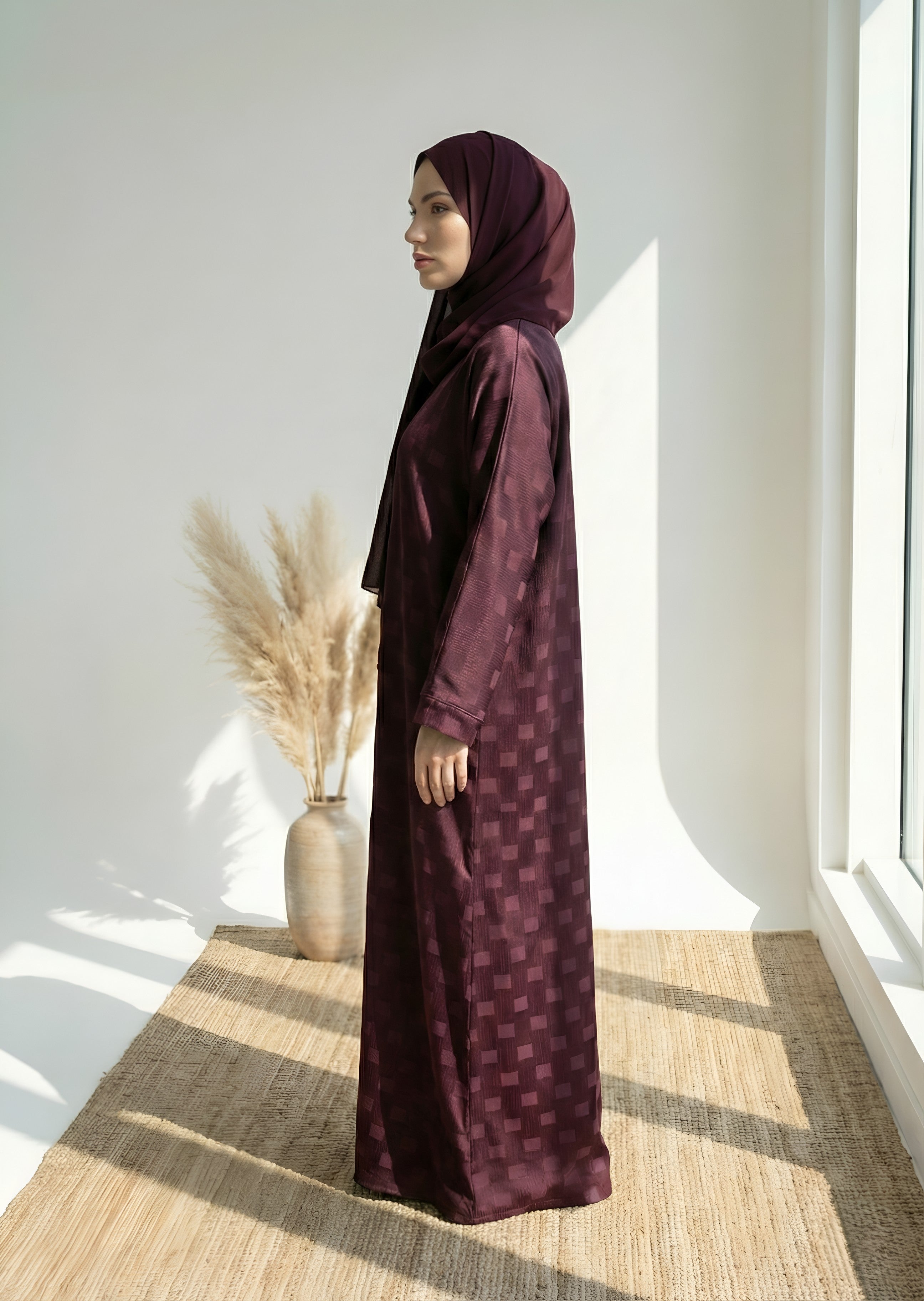 nidha Abaya in Maroon