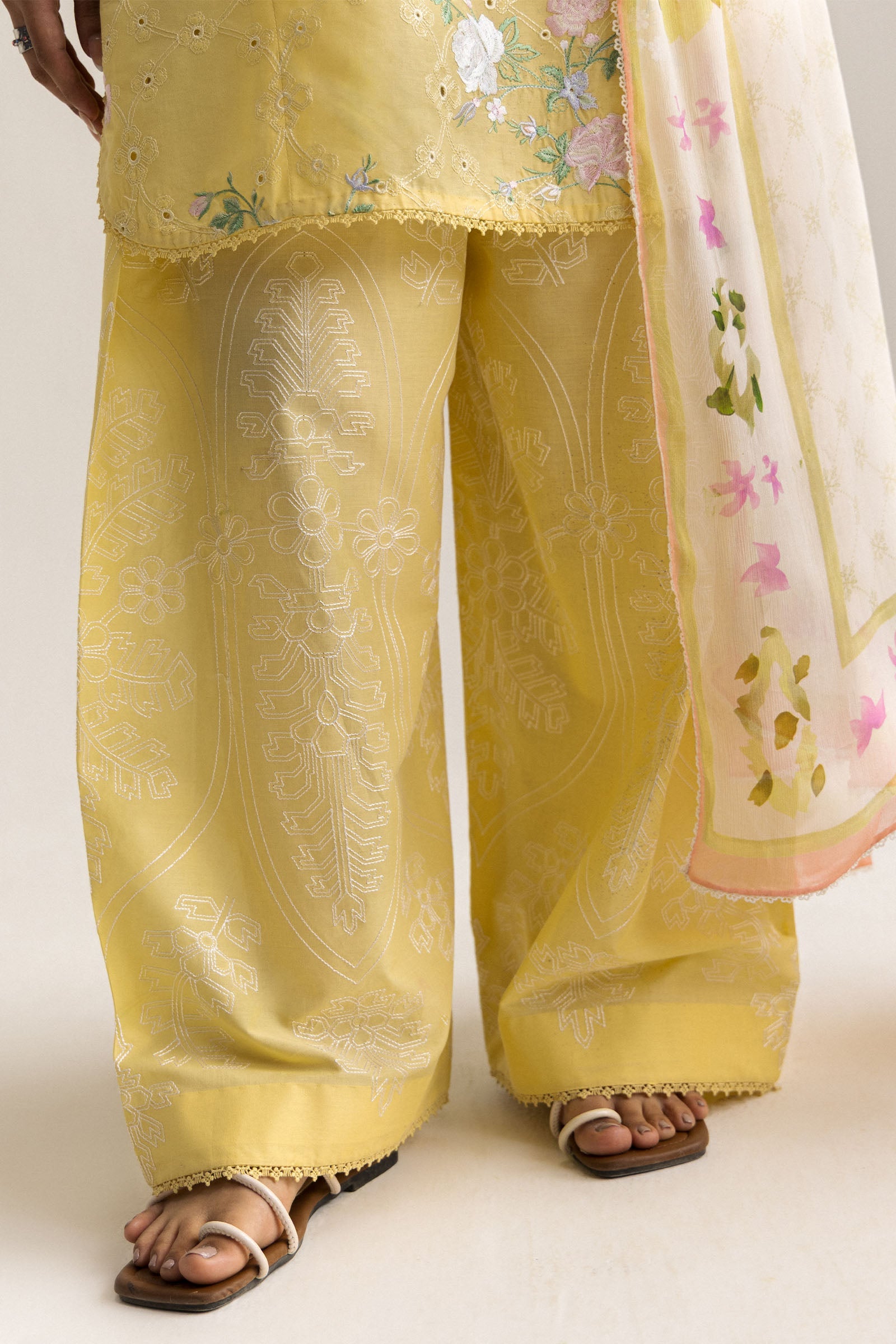 Coco Lawn Edit II – Airi-1B