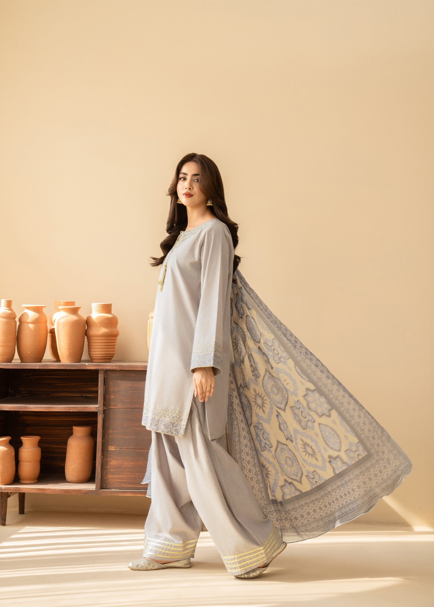 lawn cotton Kurta Set in Light grey