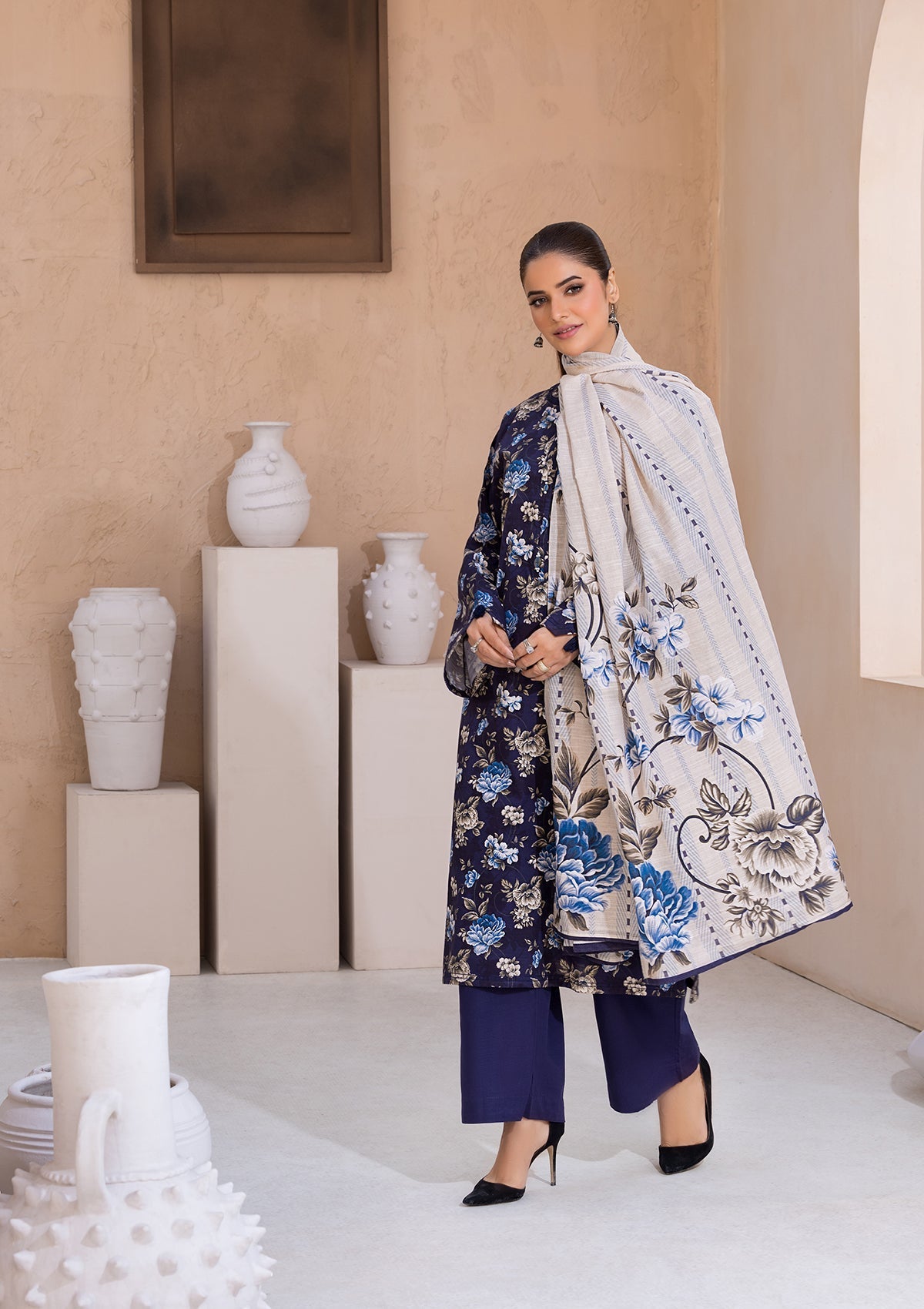 khaddar Kurta Set in Navy blue