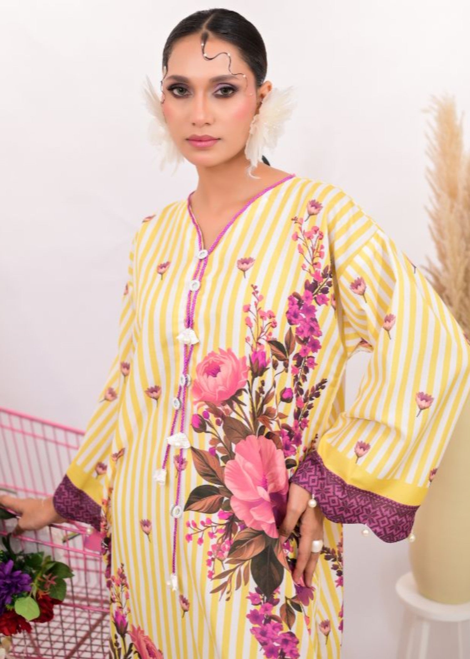 swiss lawn Kaftan in Yellow, white
