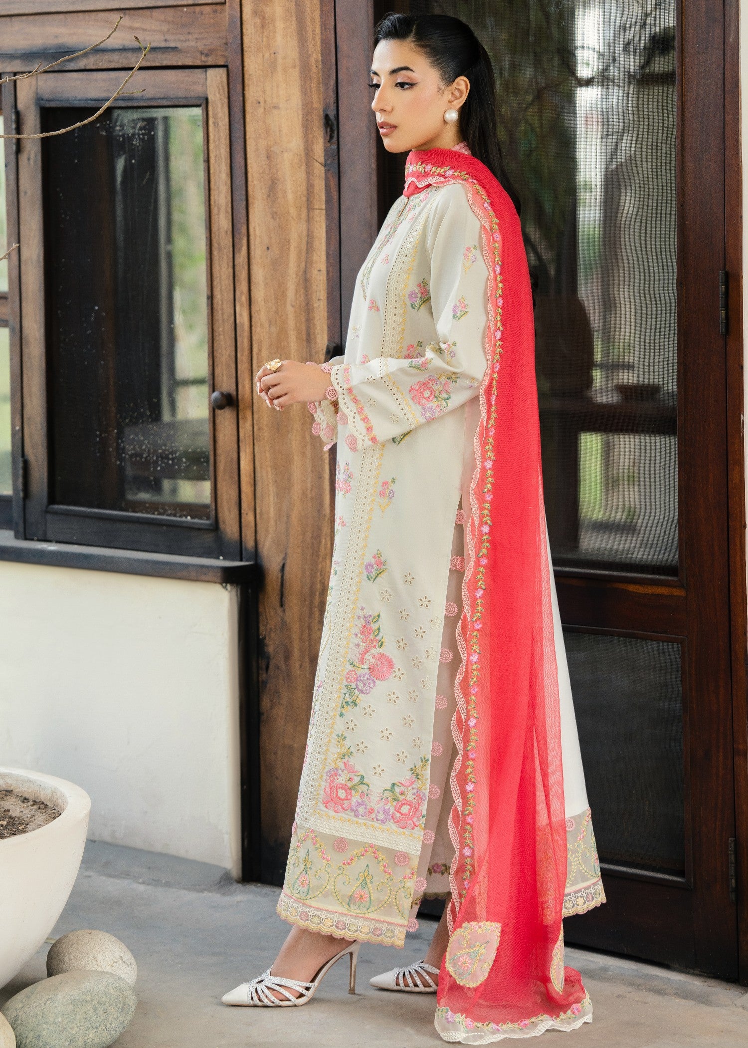 lawn Kurta Set in Shocking pink, cream
