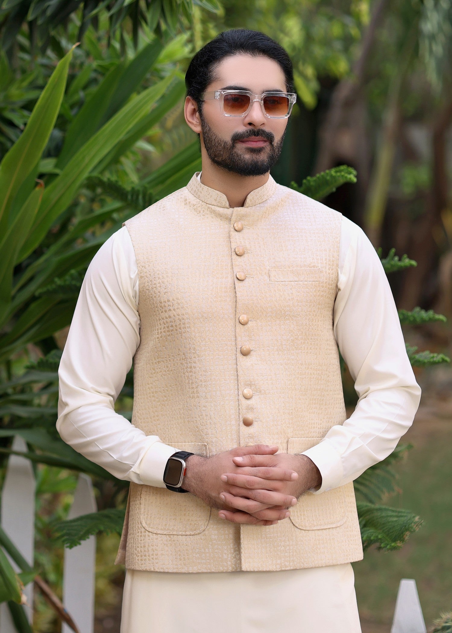 suiting Waistcoat in Gold