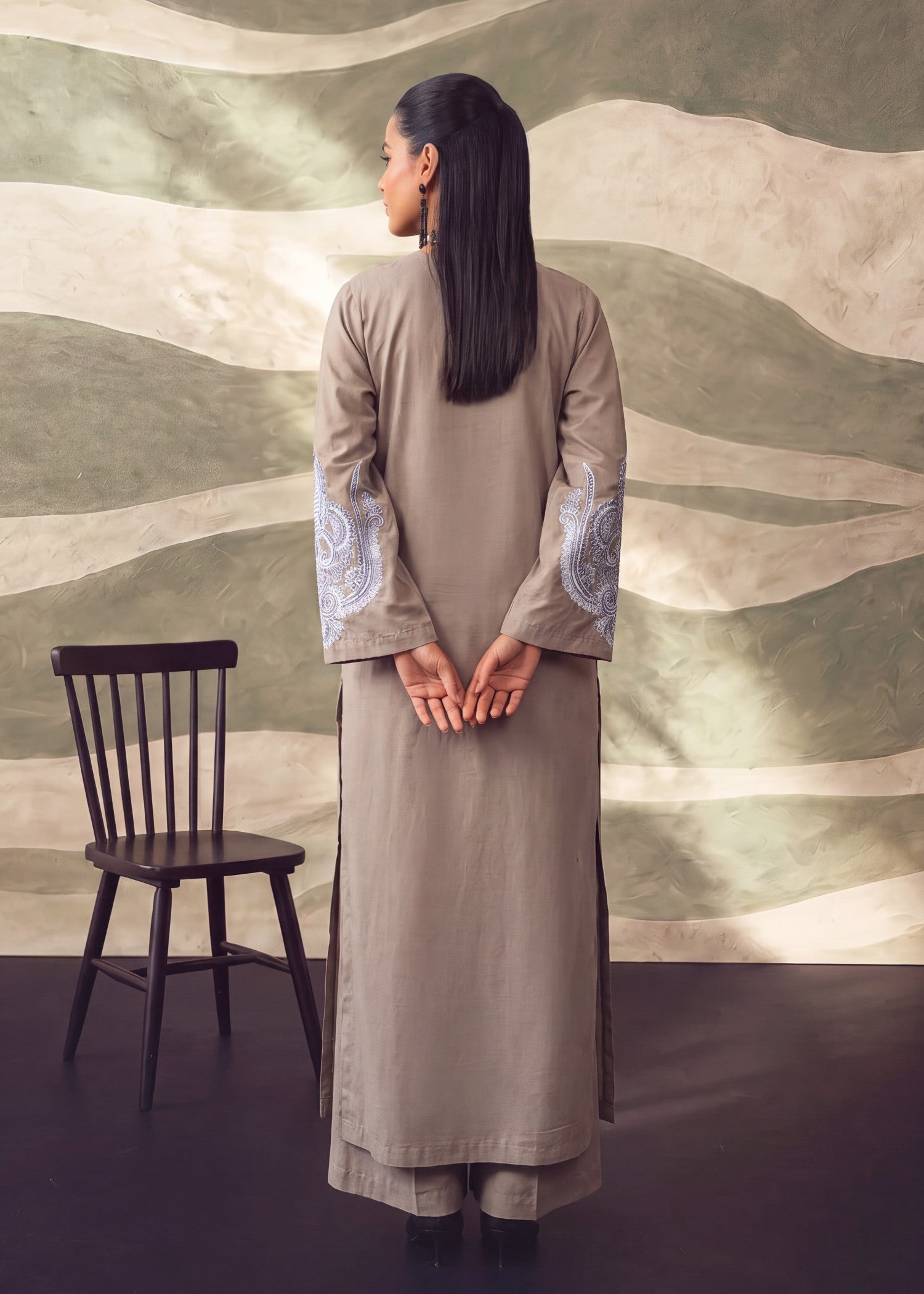 lawn Kurta Set in Stone grey
