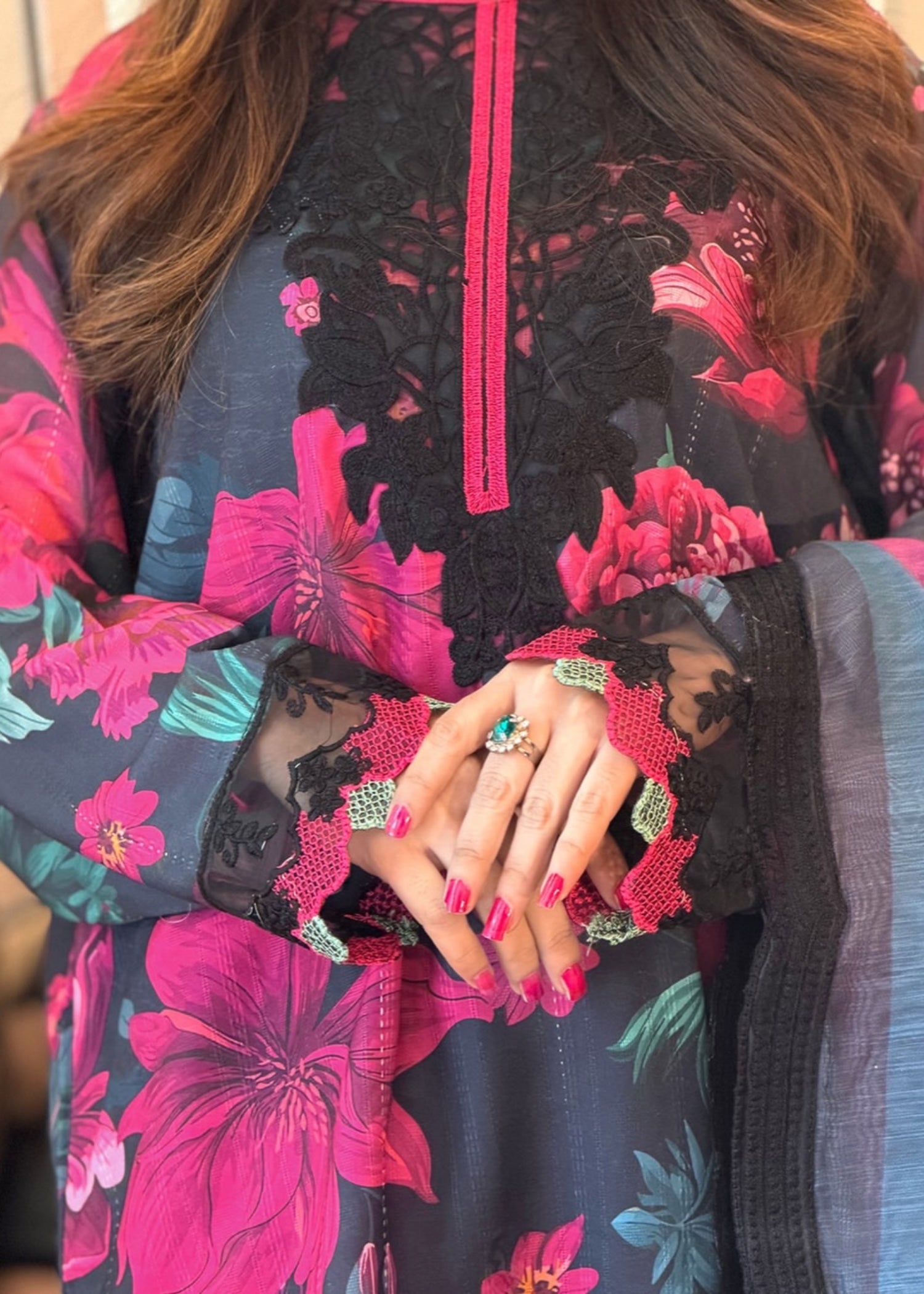 lawn Kurta Set in Black, shocking pink