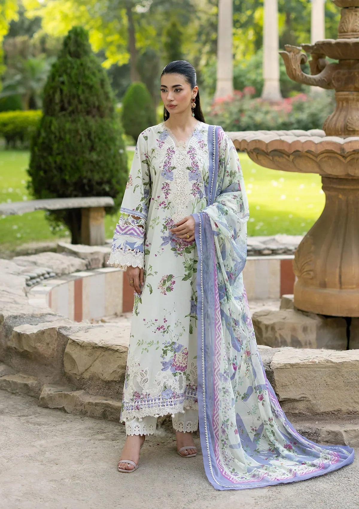 Signature Lawn Edit – 3b Katie