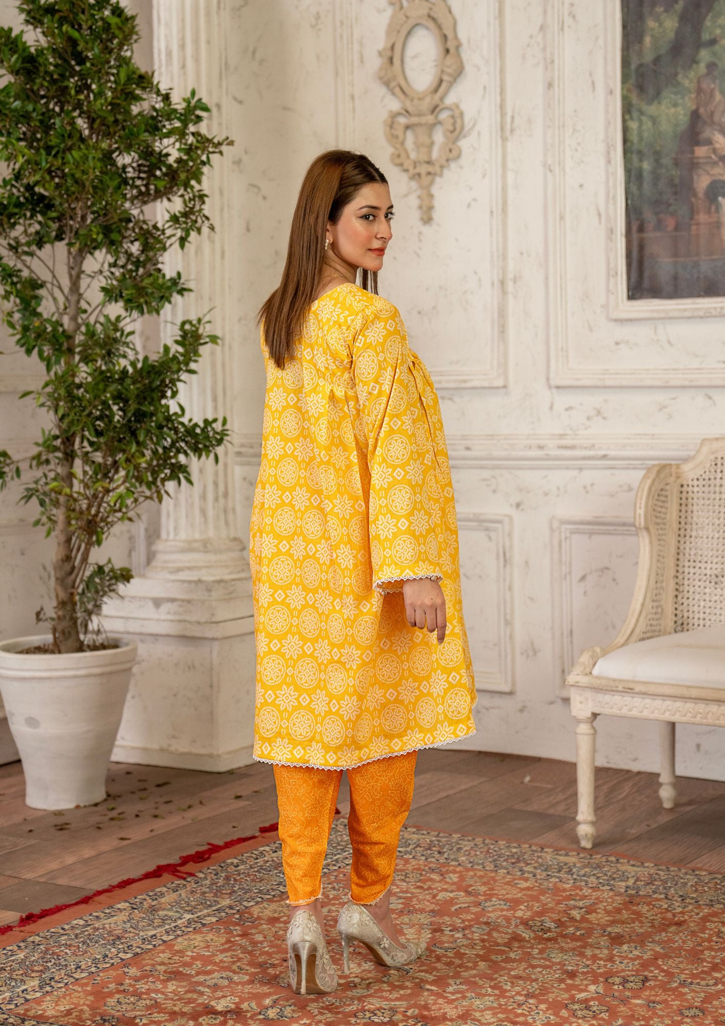 lawn Short Frock in Yellow-orange, yellow
