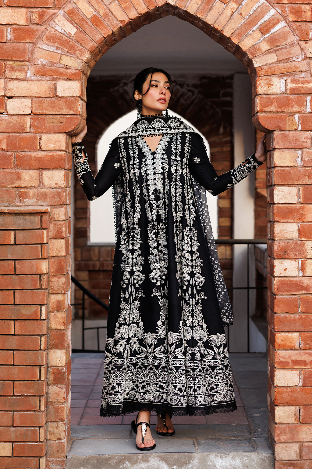 Mirabelle Festive Luxury Lawn – MIDNIGHT BLISS