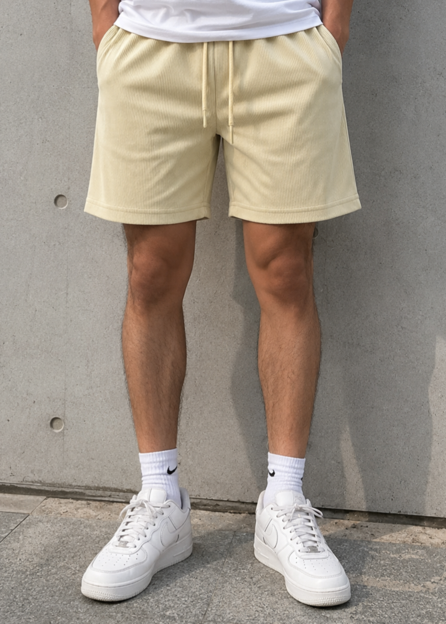 terry Shorts in Beige