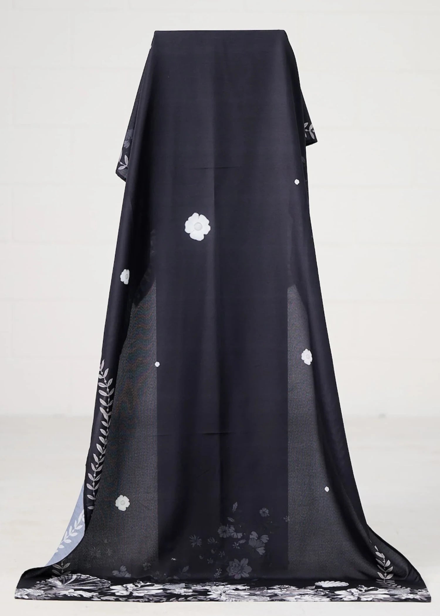 Dupatta in Black Color by - Trendy Women Dupatta CXF9867