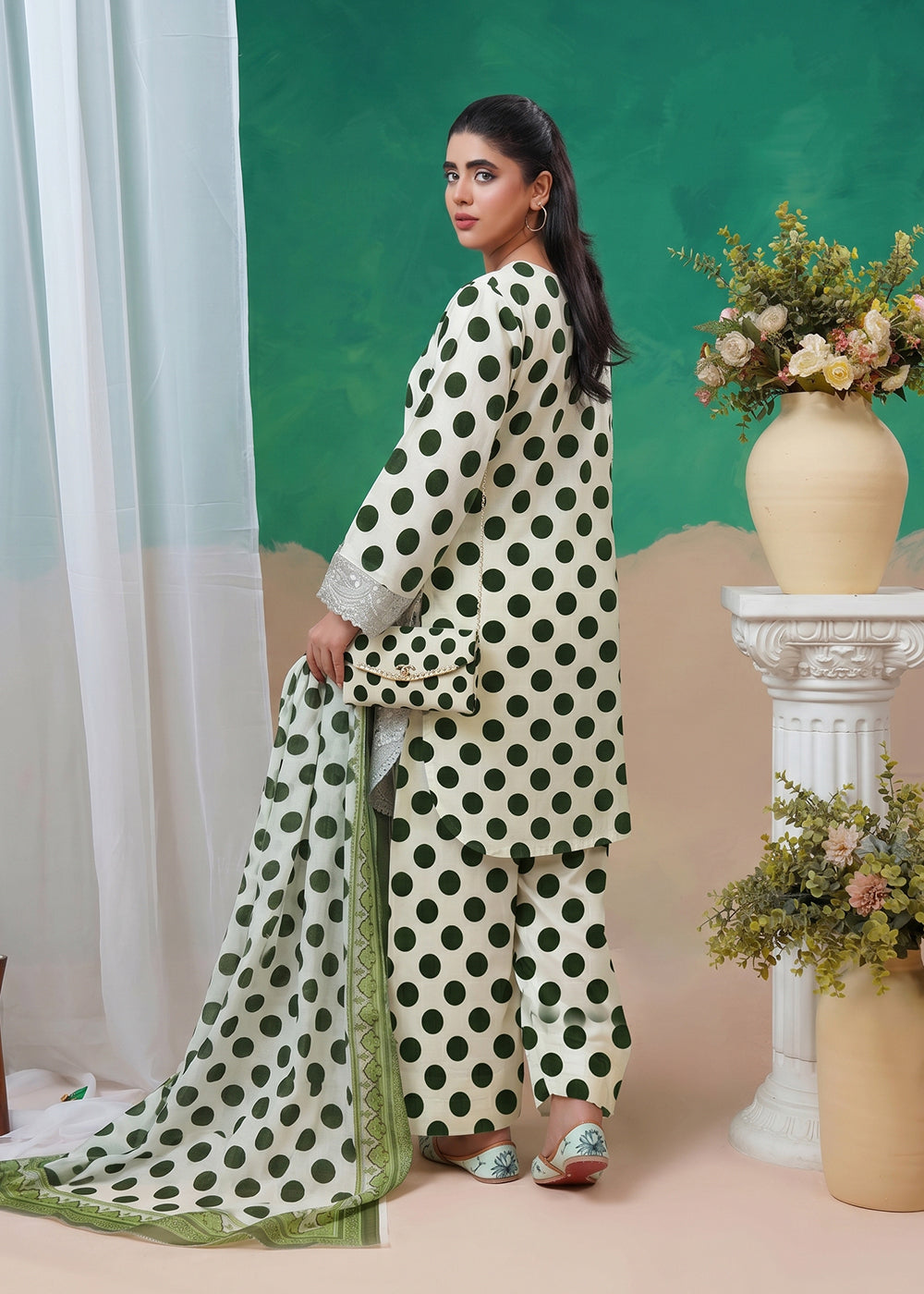 lawn Kurta Set in Olive green, off-white