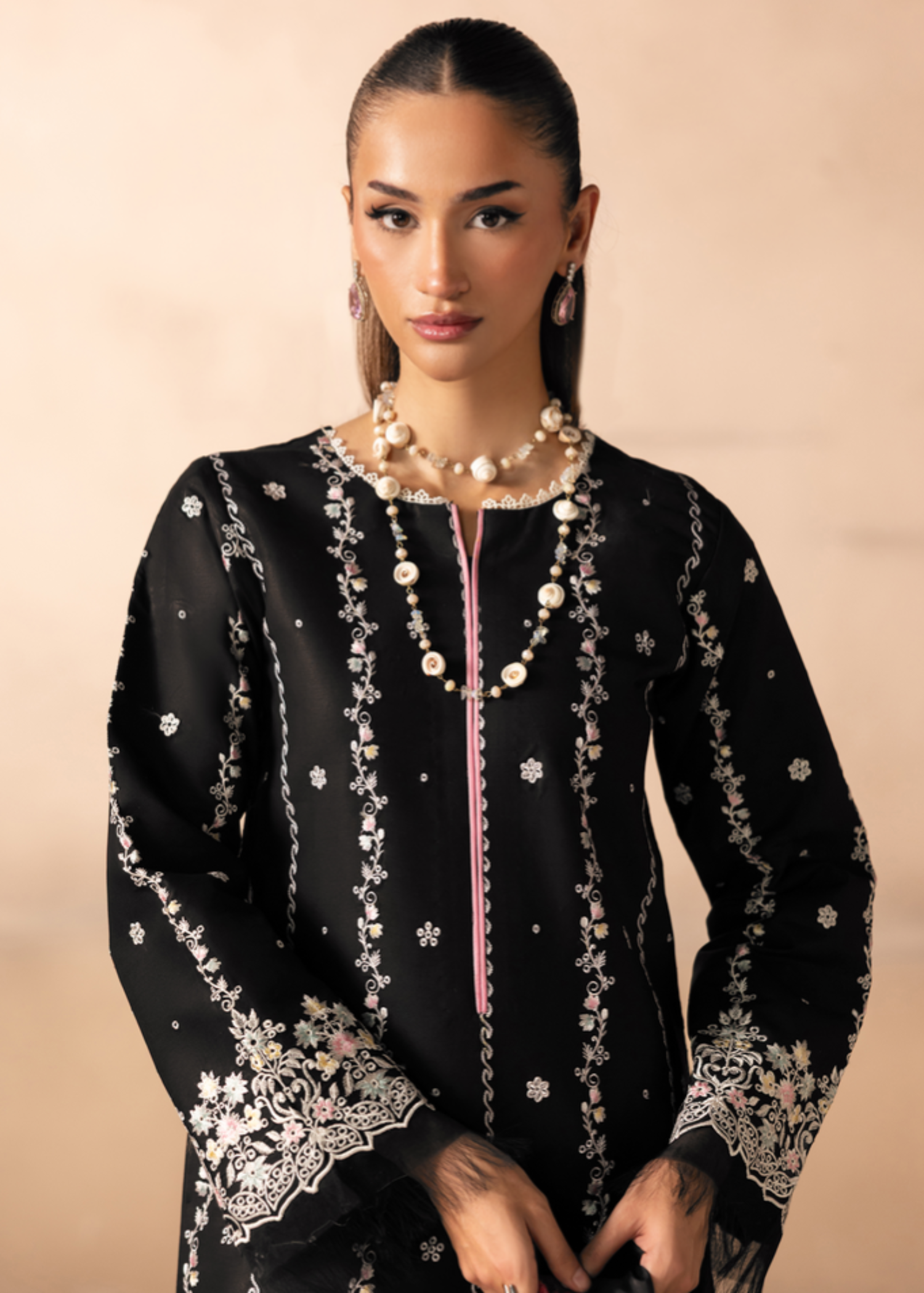 viscose Unstitched in Black