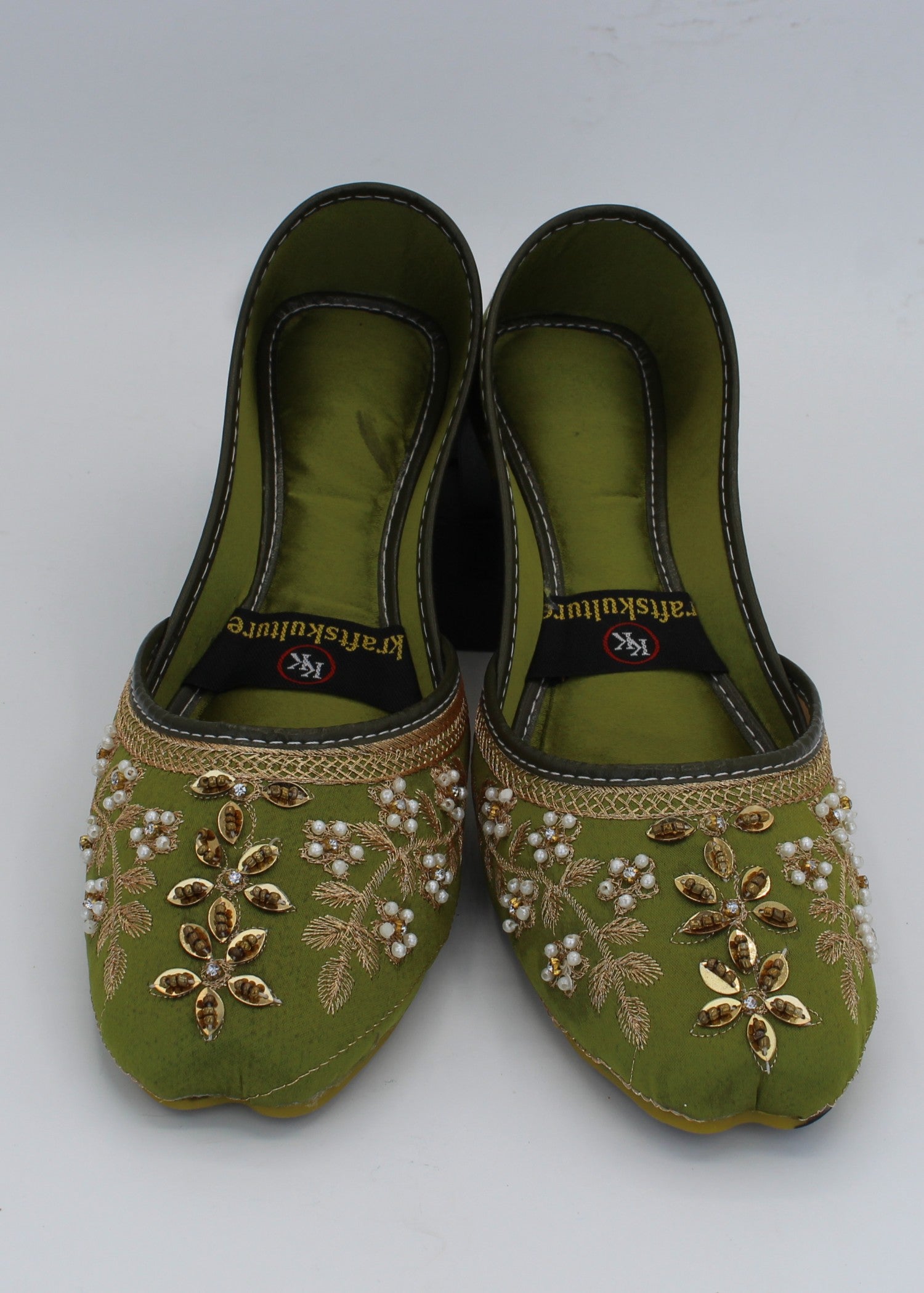 Khussa in Apple green, gold by - High Quality Women Khussa KDJ3721