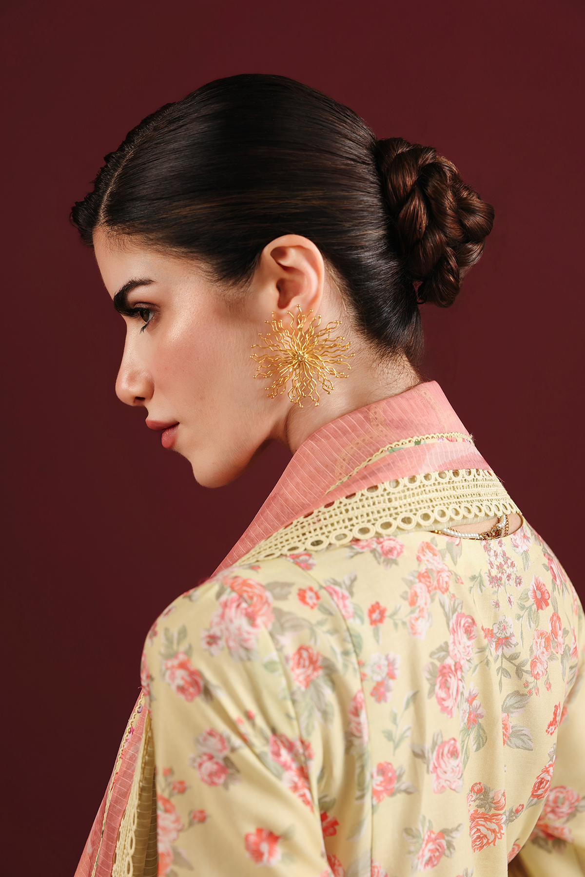 Iris Luxury Festive Lawn – IL26-D07
