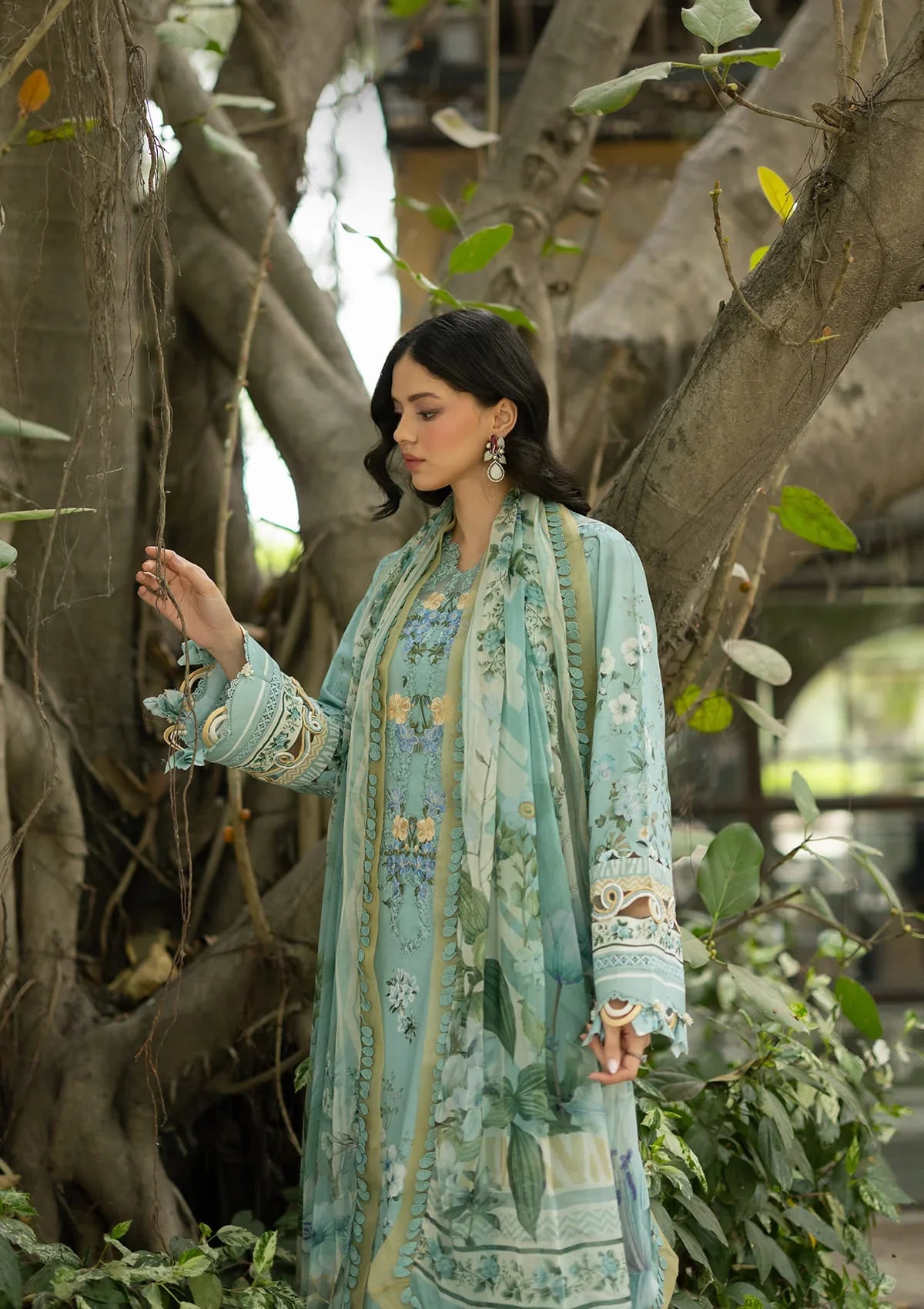 Signature Lawn Edit – 6b Zaria