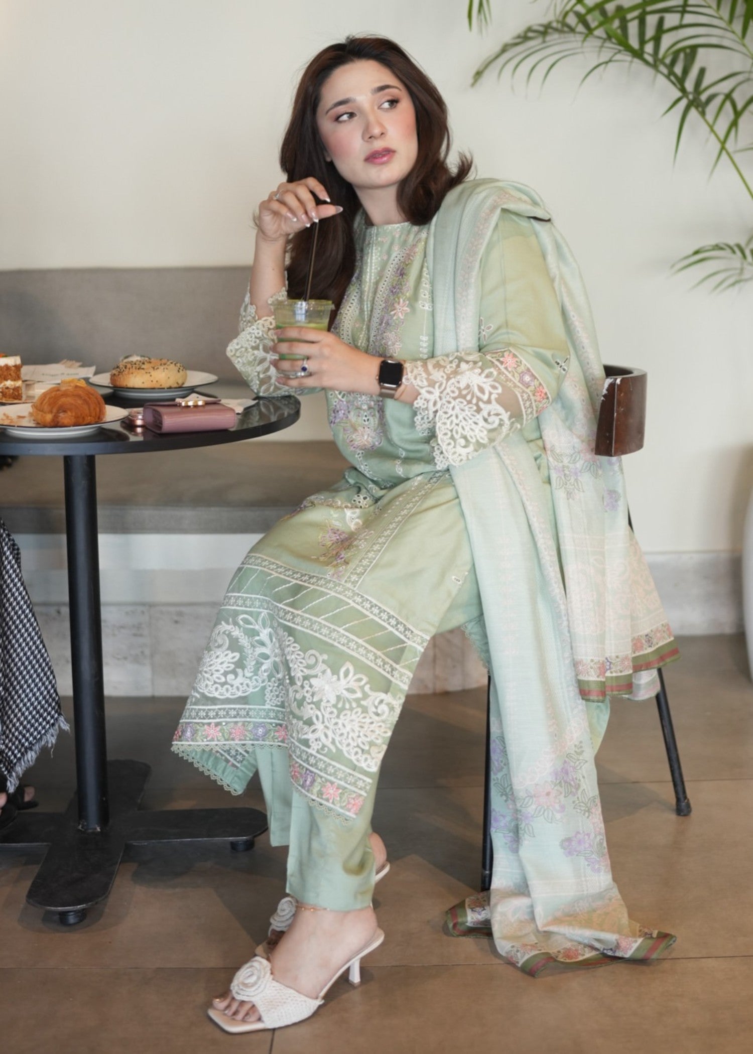 lawn Kurta Set in Pistachio green