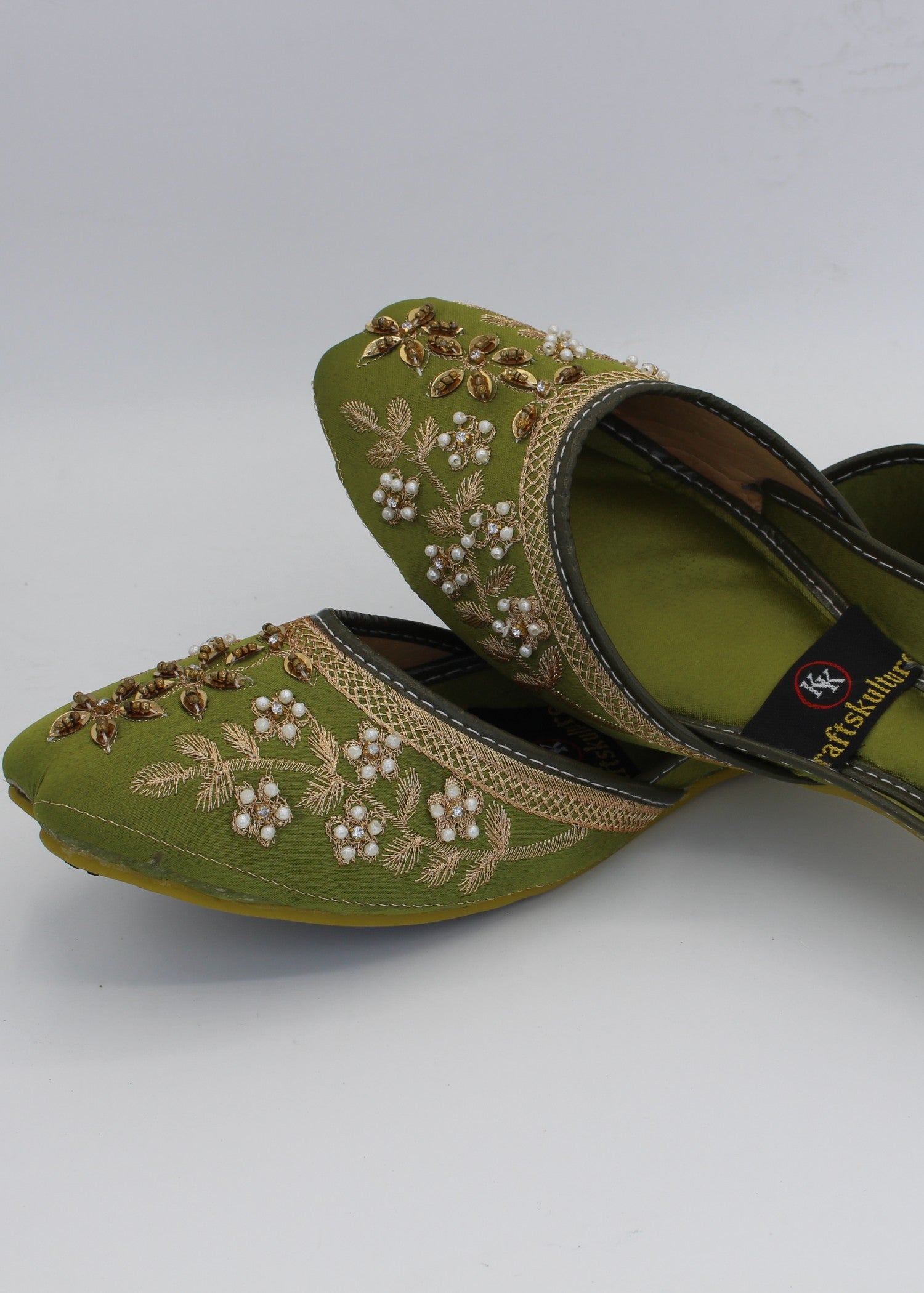 Khussa in Apple green, gold by - High Quality Women Khussa KDJ3721
