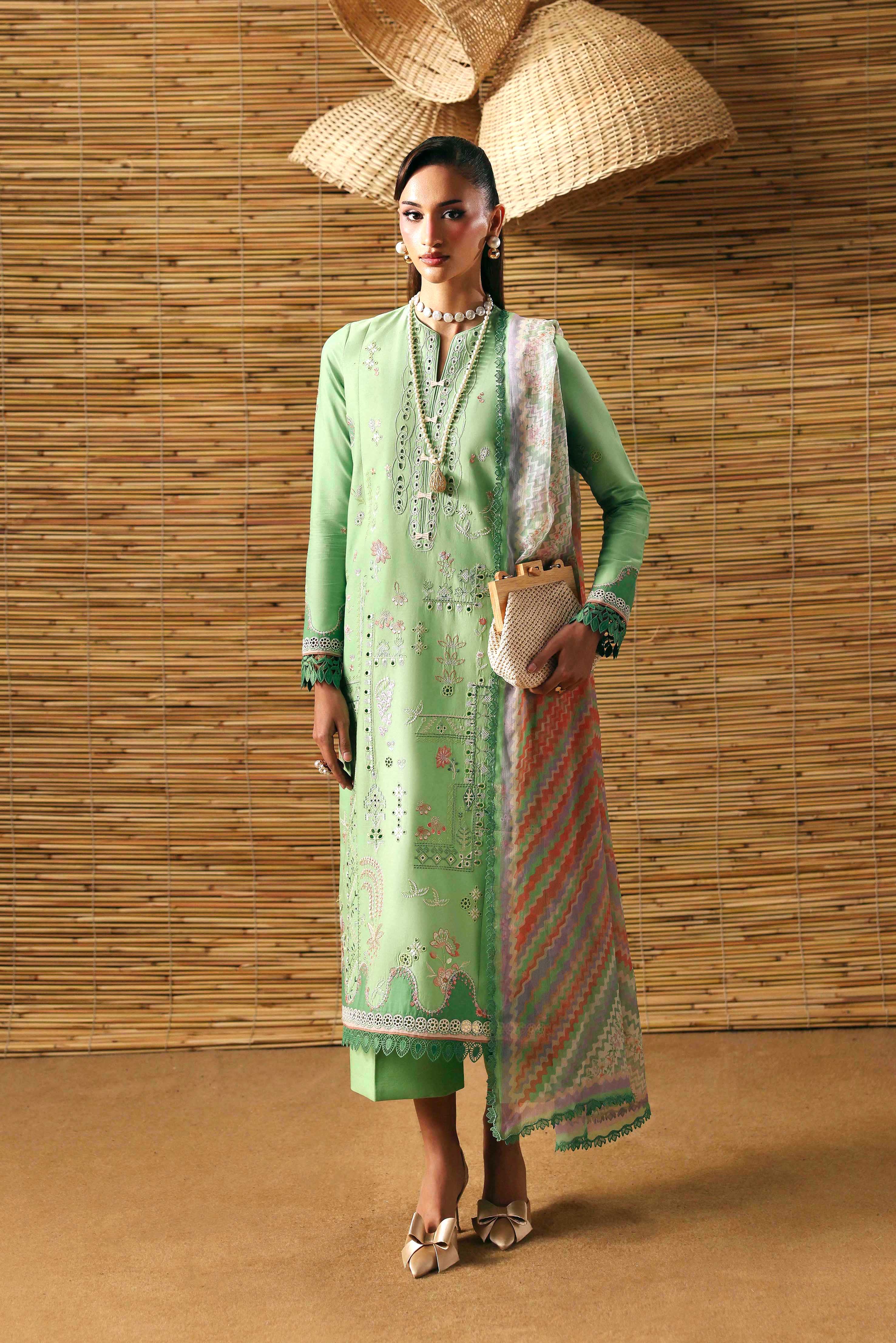 Luxury Lawn – SL-01-26-V2