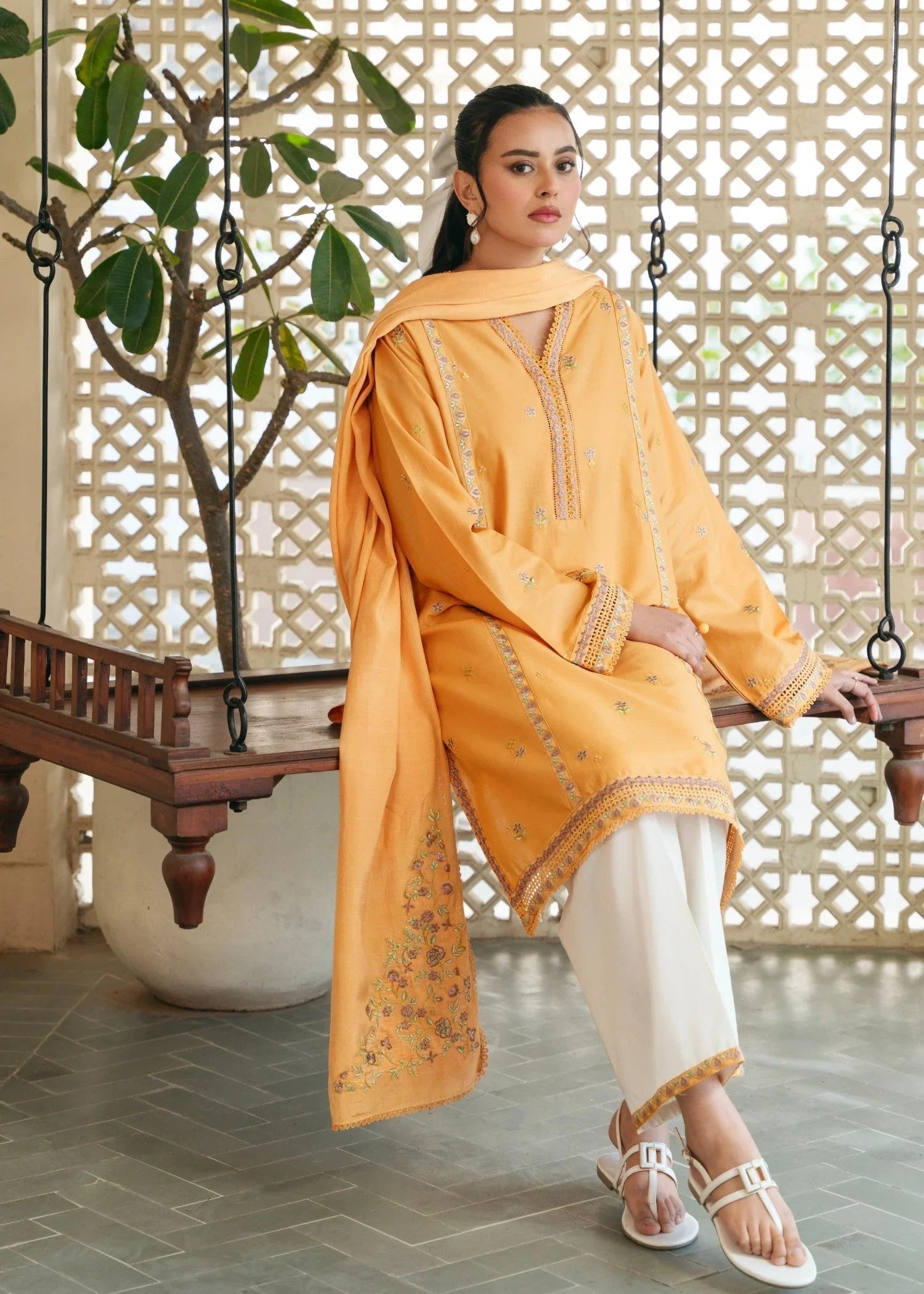 lawn Kurta Set in Pumpkin orange