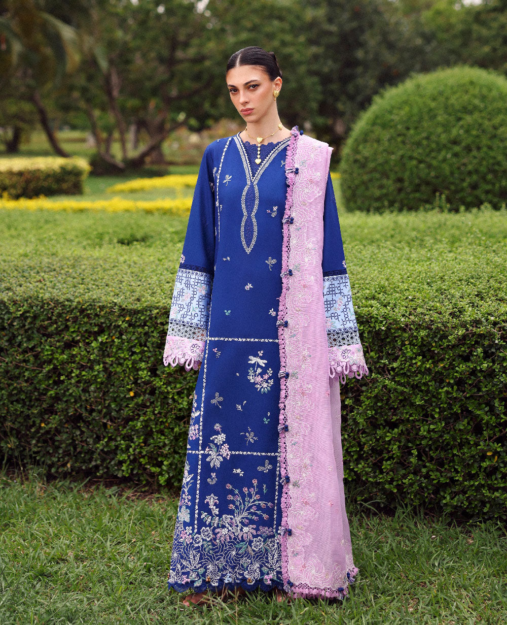 Lilas Lawn – Aria