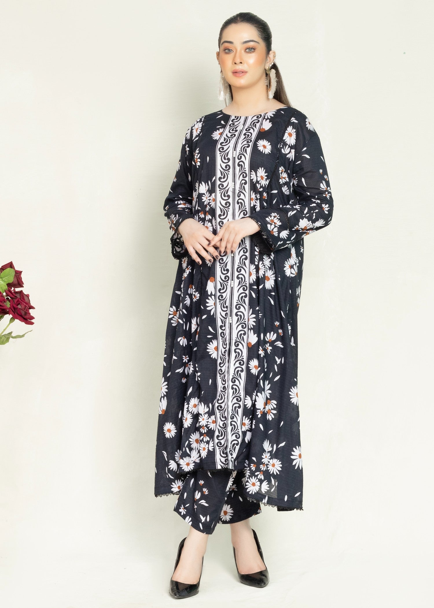 ribbed lawn Pishwas in Black