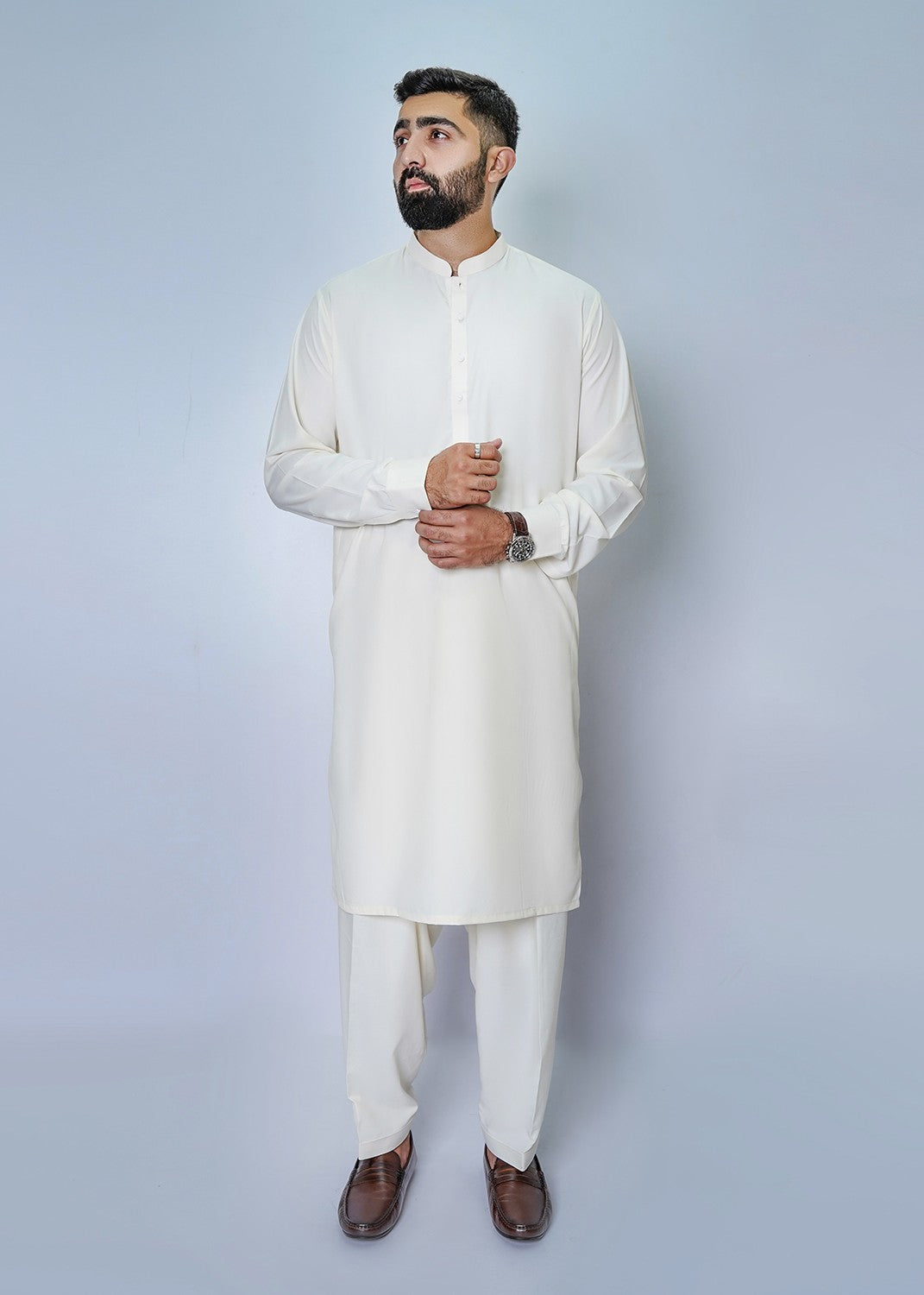 wash & wear Shalwar Kameez in Off-white