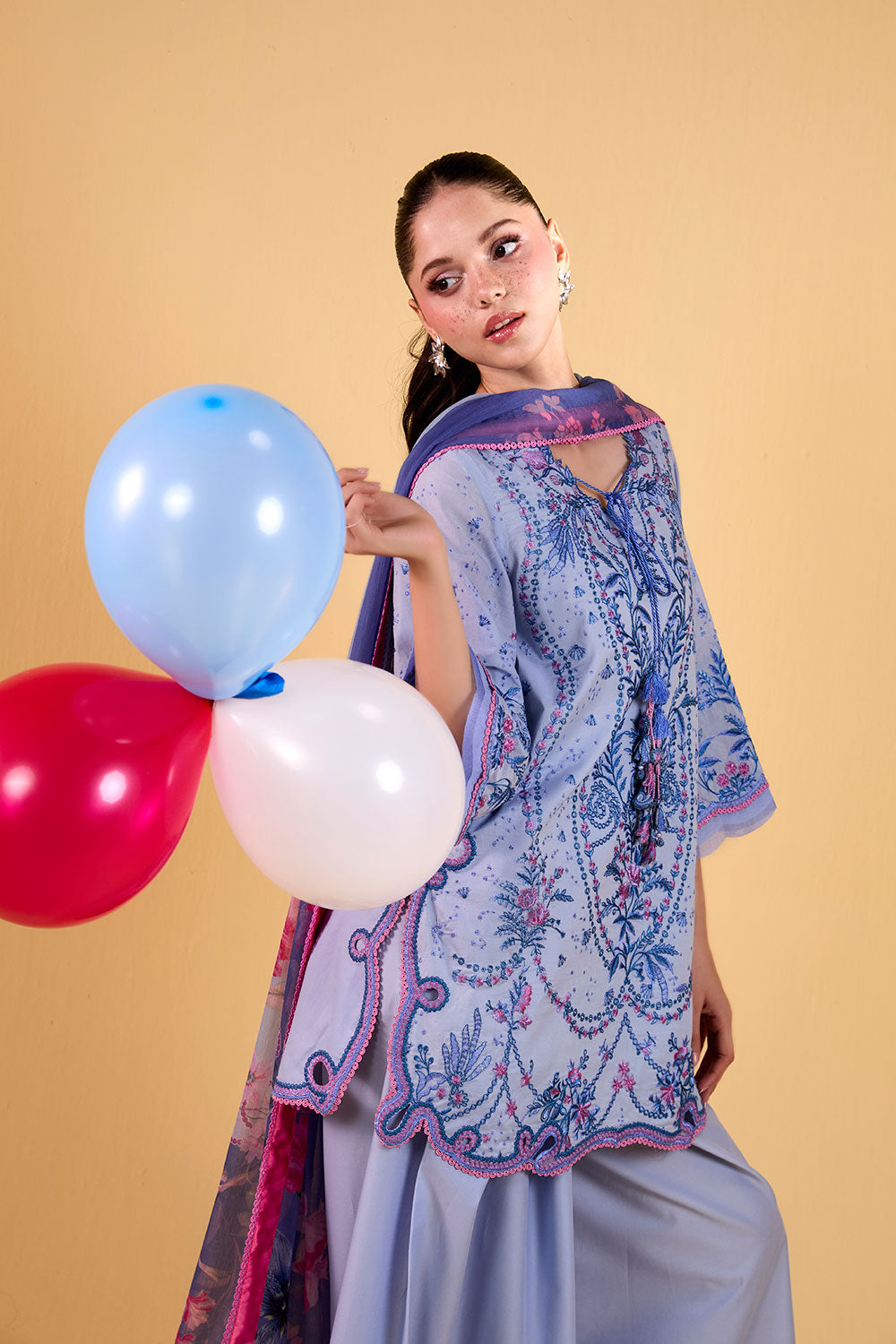 Vital Luxury Lawn Vol-2 – D-3A