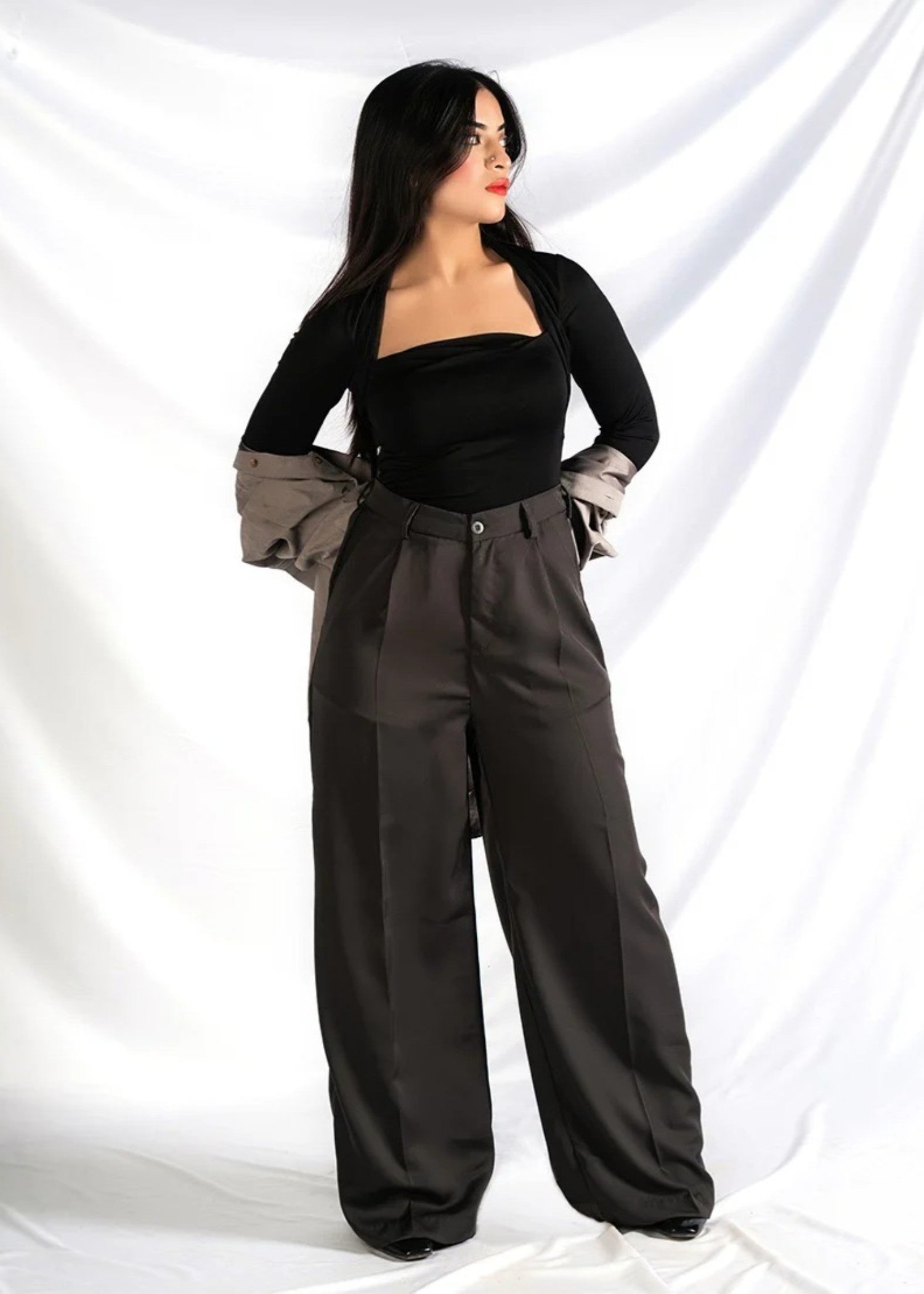 georgette Pants in Dark grey
