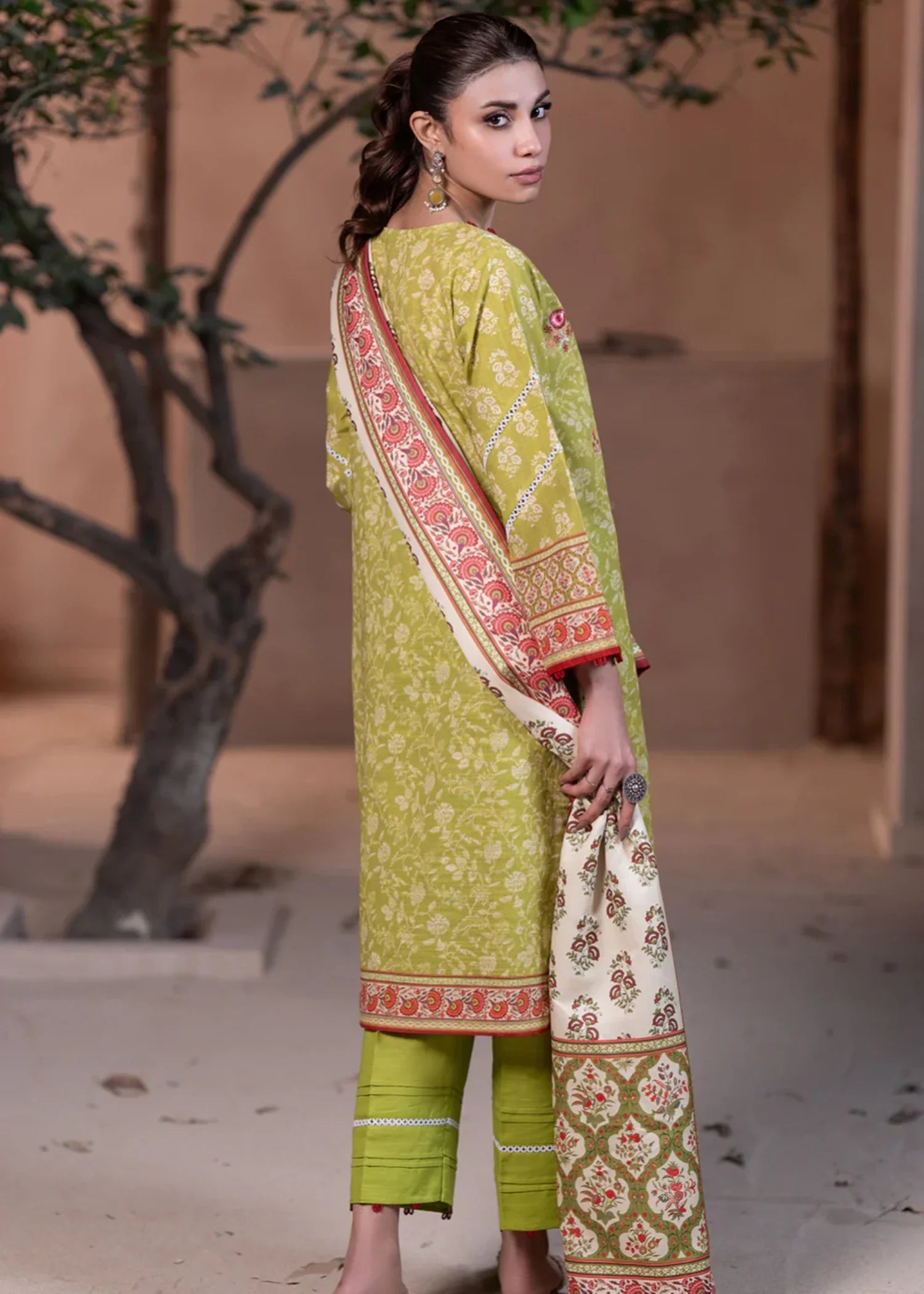 khaddar Unstitched in Yellow green