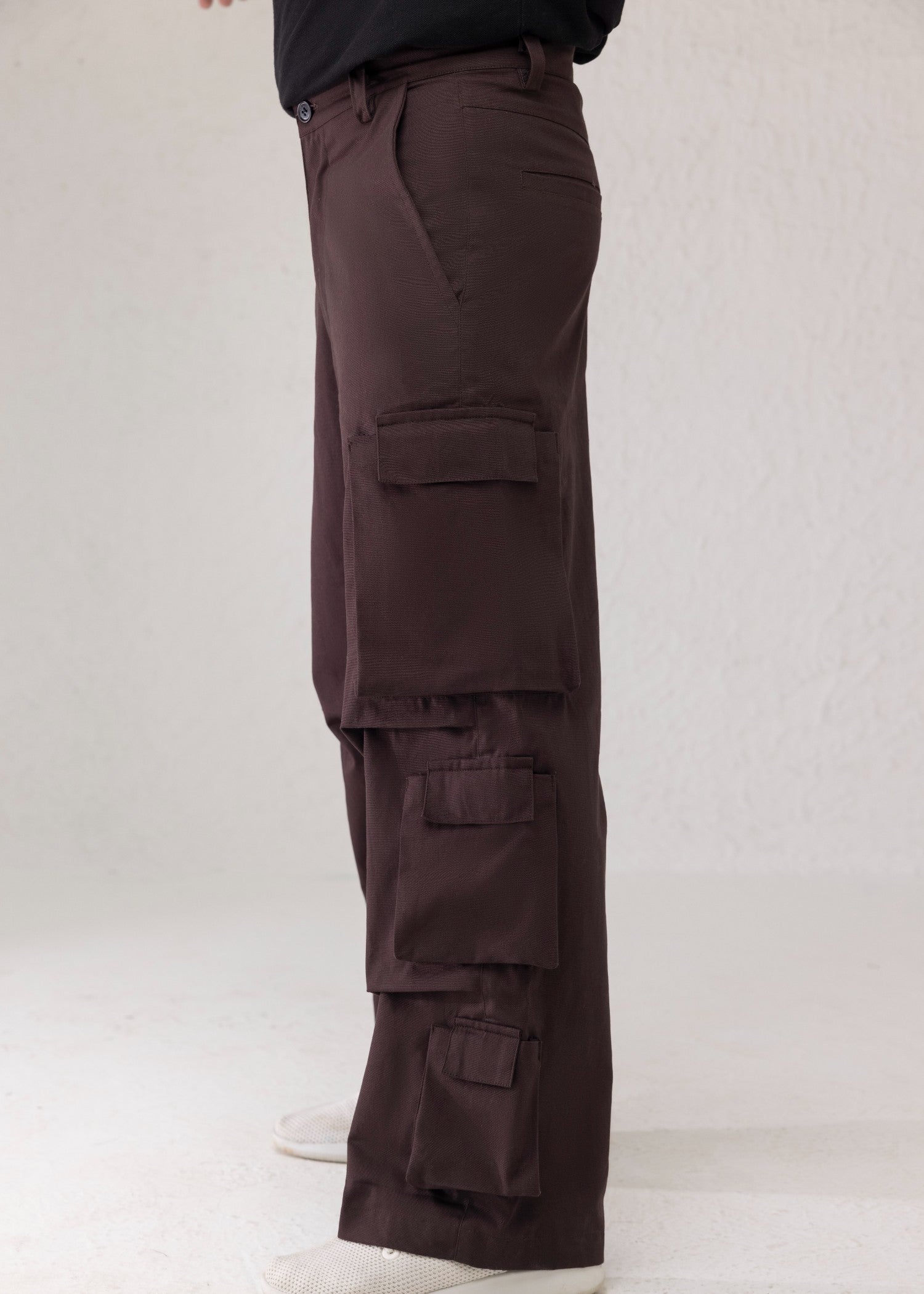 twill cotton Trousers in Walnut brown by Decuir