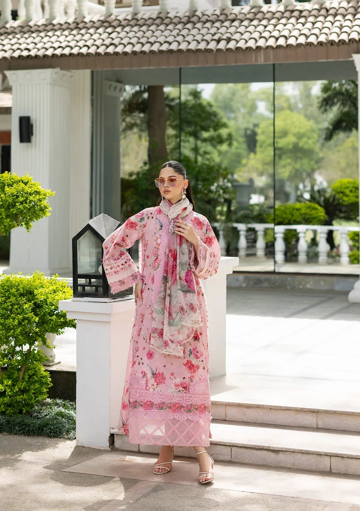 Signature Lawn Edit – 4b Mira