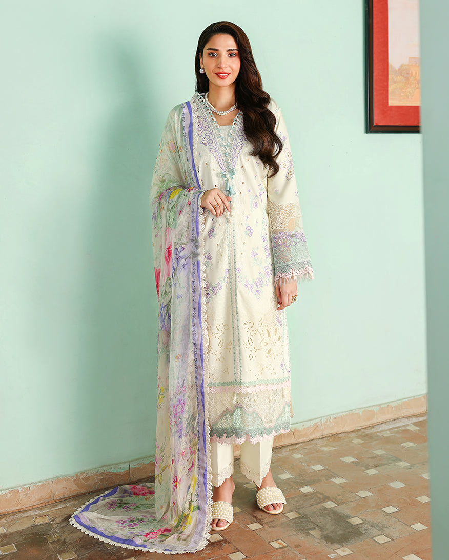 Reveire Lawn – Celestia