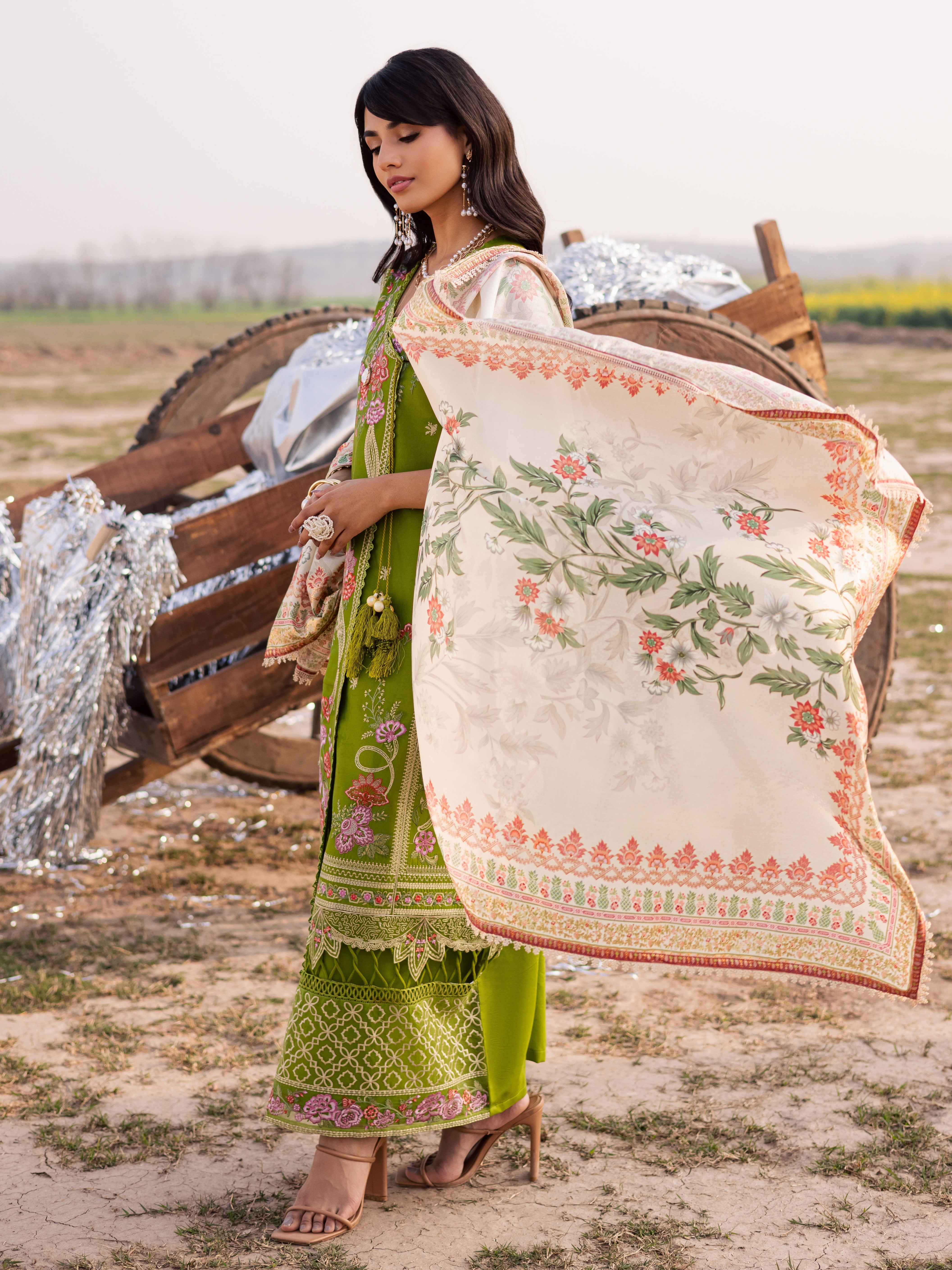 Dil-e-Raqsum Lawn – DQ-09