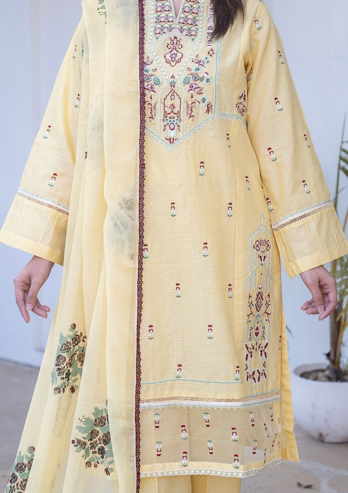 lawn Kurta Set in Lemonade