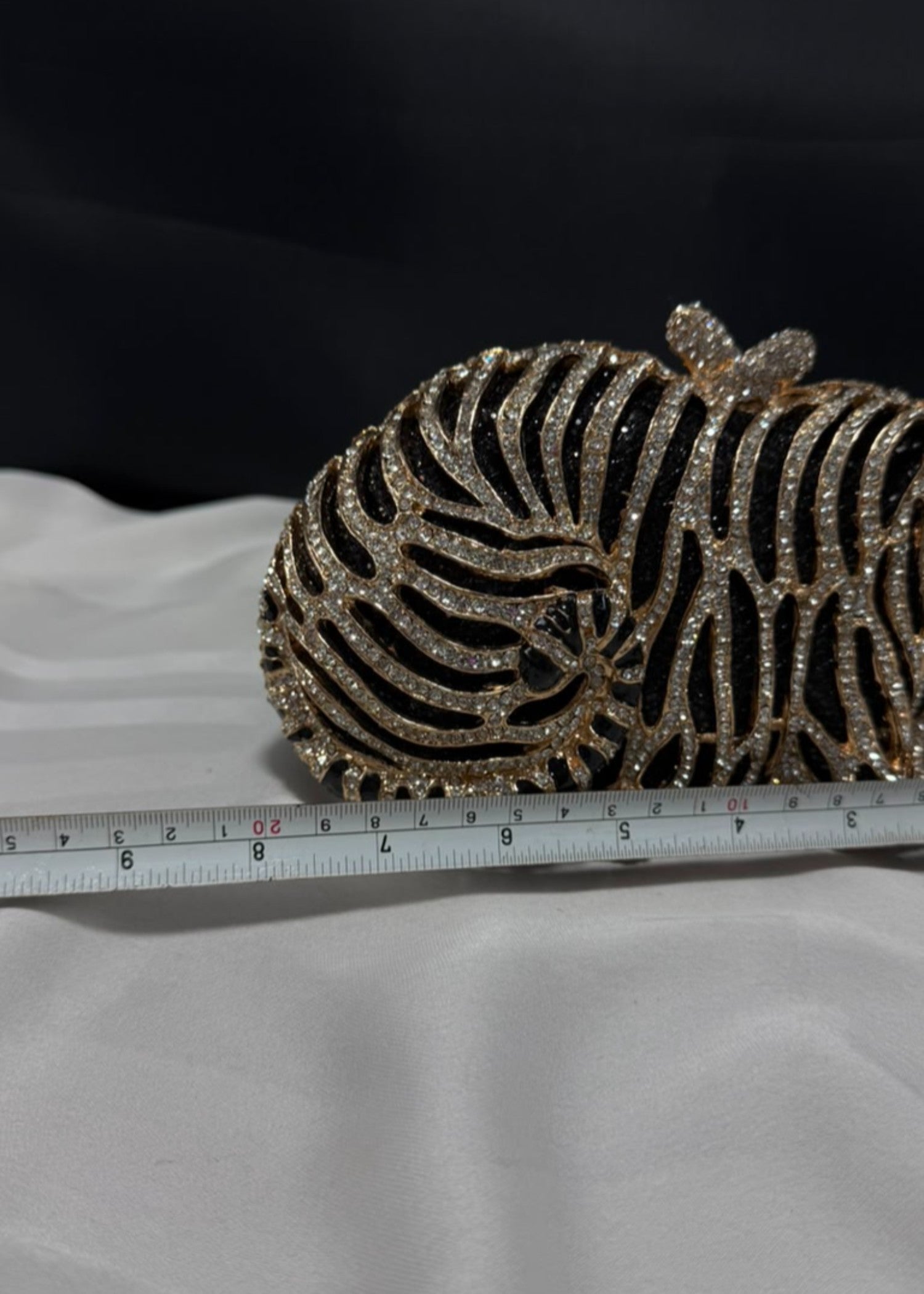 Clutch in Black, gold, silver Color by - Trendy Women Clutch YYG2028