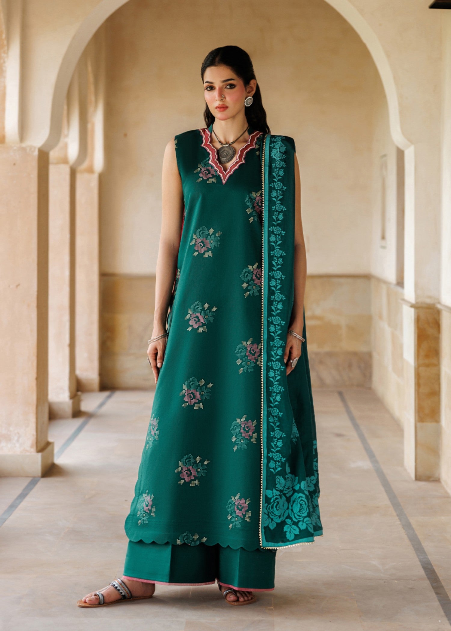 lawn cotton Kurta Set in Pine green