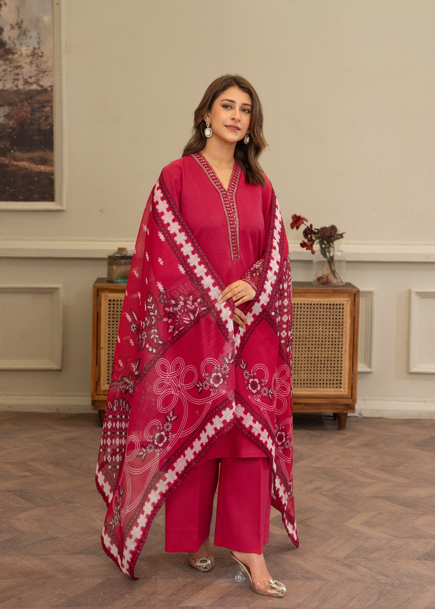 lawn karandi Kurta Set in Hot pink