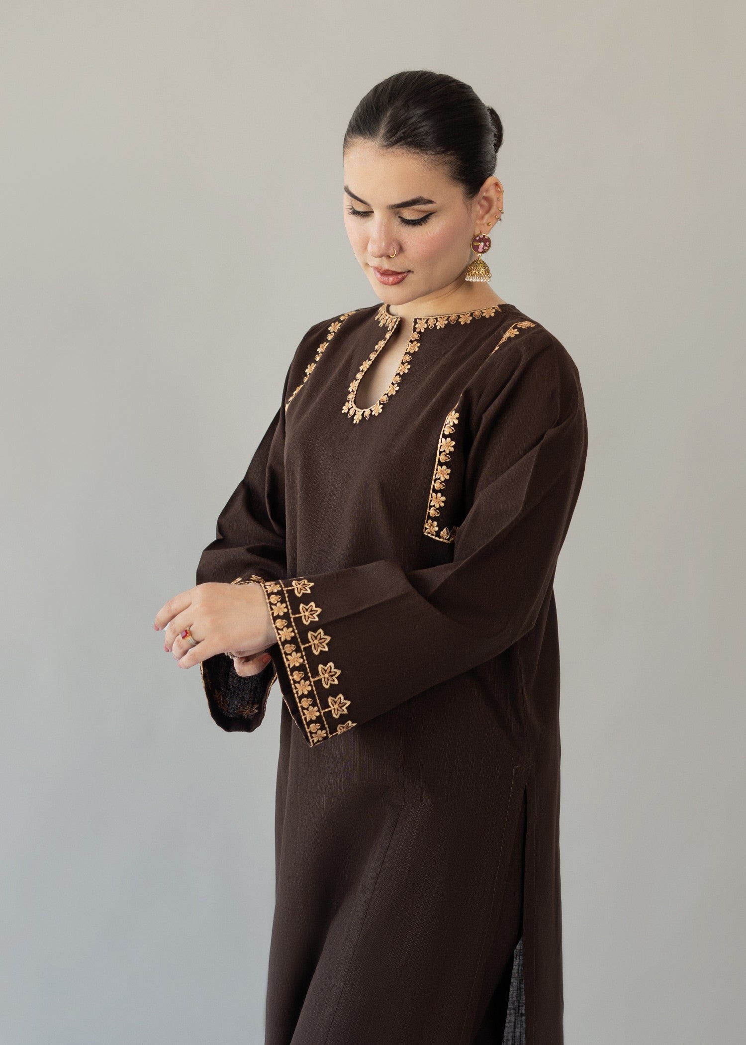 slub khaddar Kurta Set in Dark brown