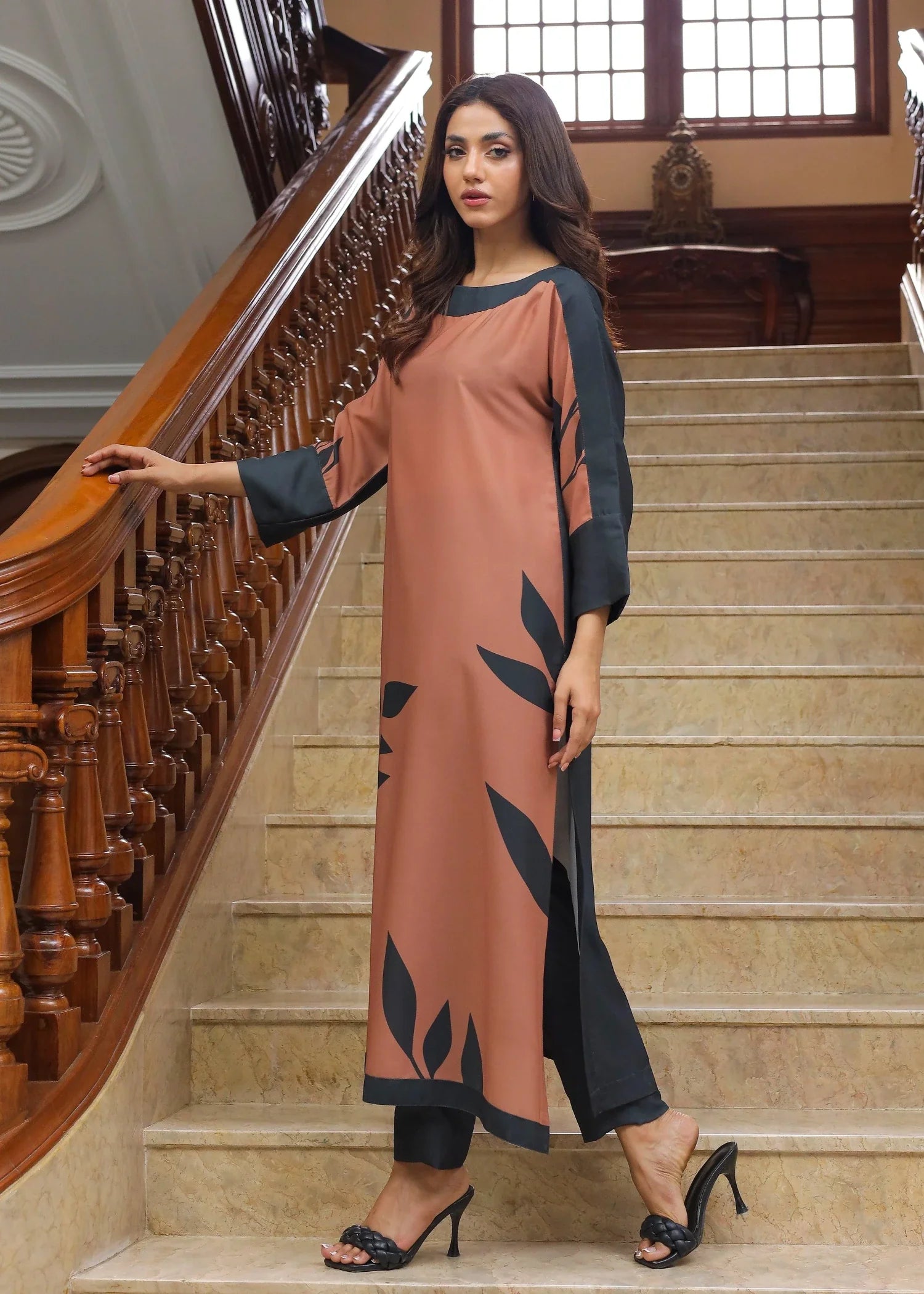 georgette Kurti in Brown