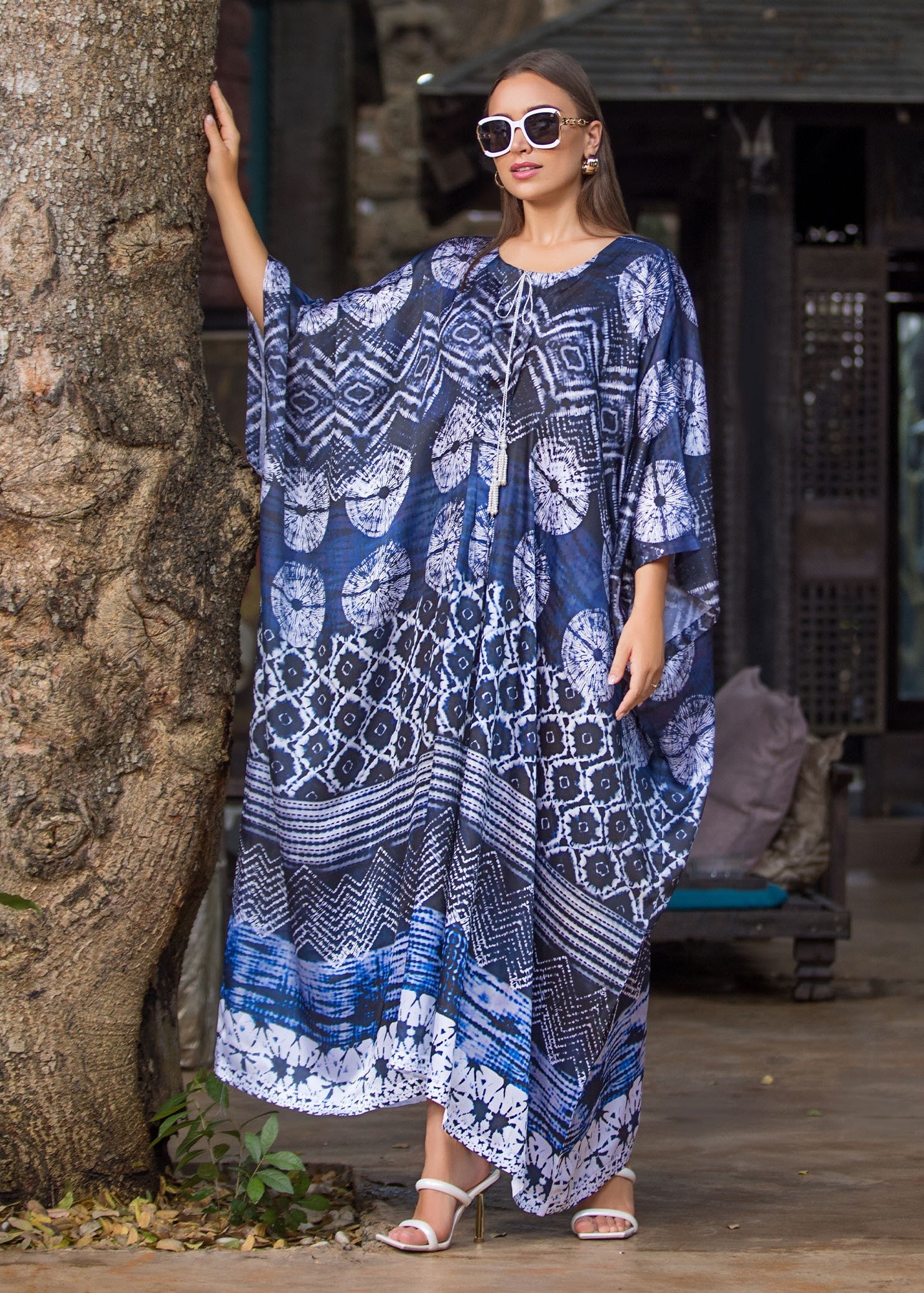 silk Kaftan in Blue