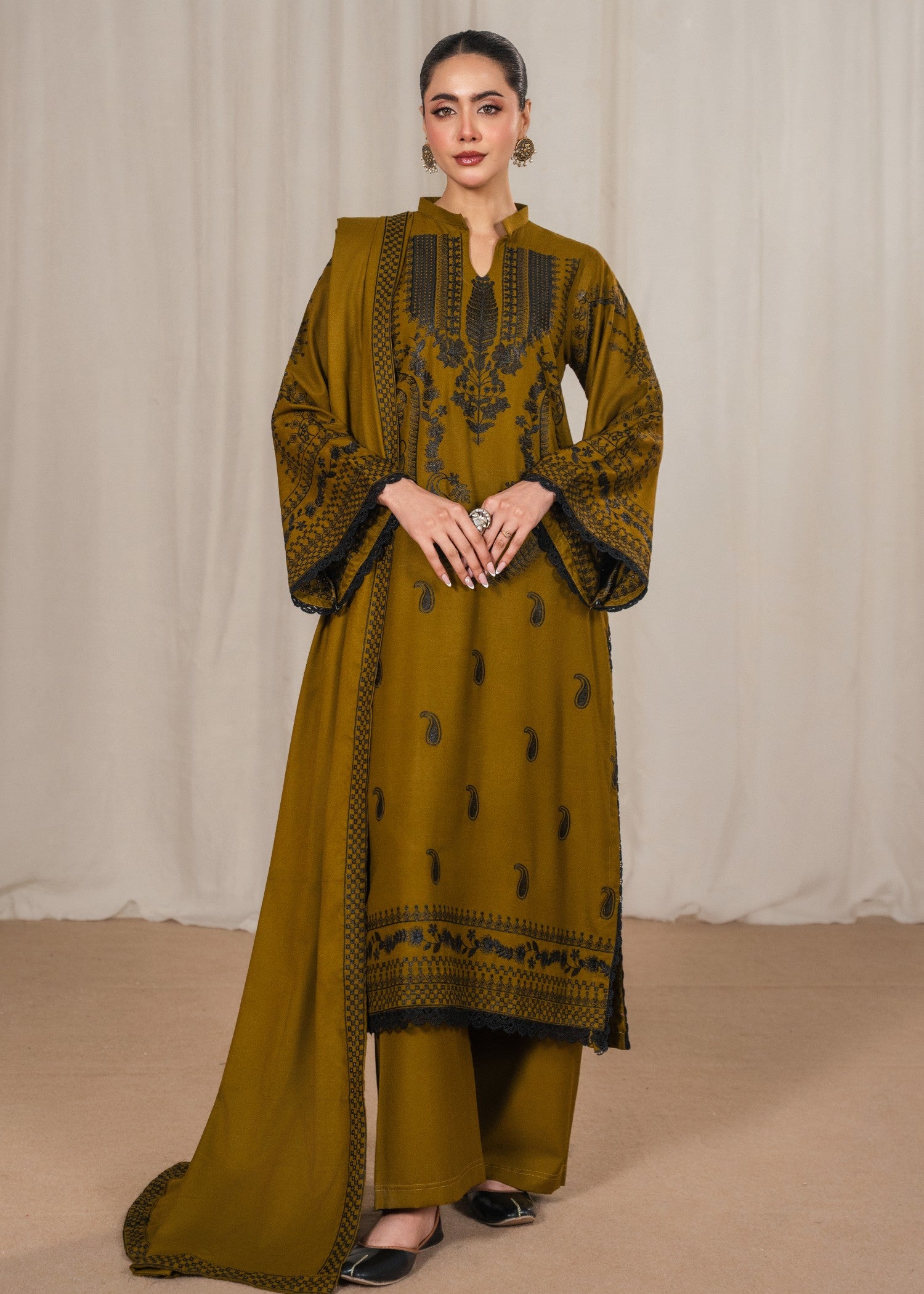 lawn Kurta Set in Golden brown