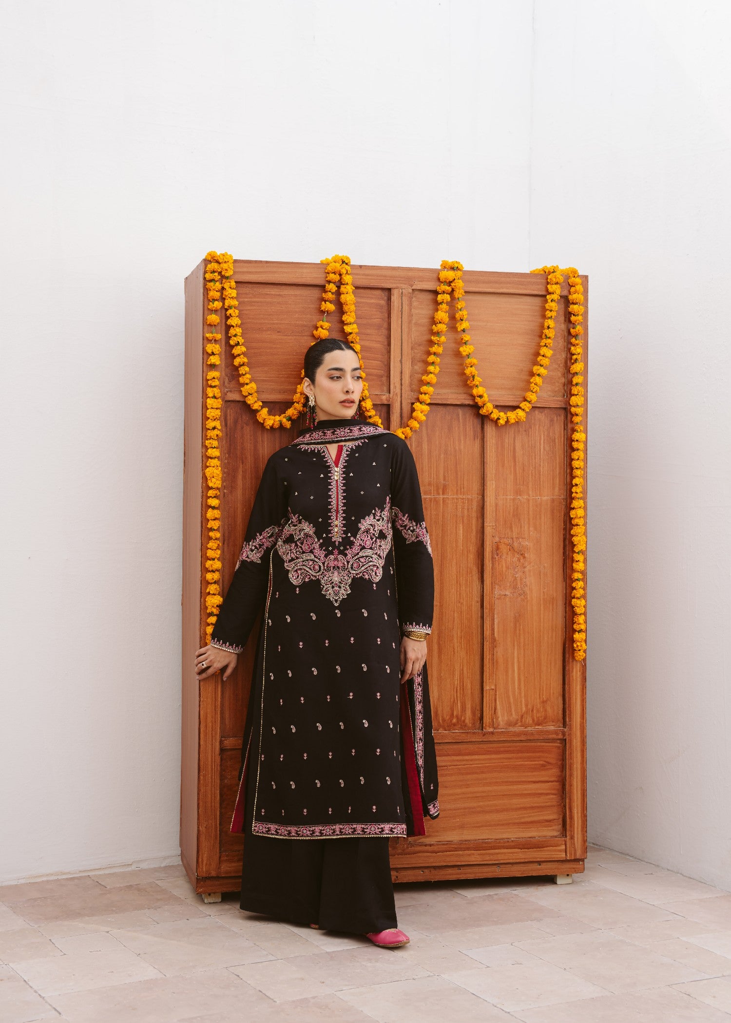 raw silk Pishwas in Jet black