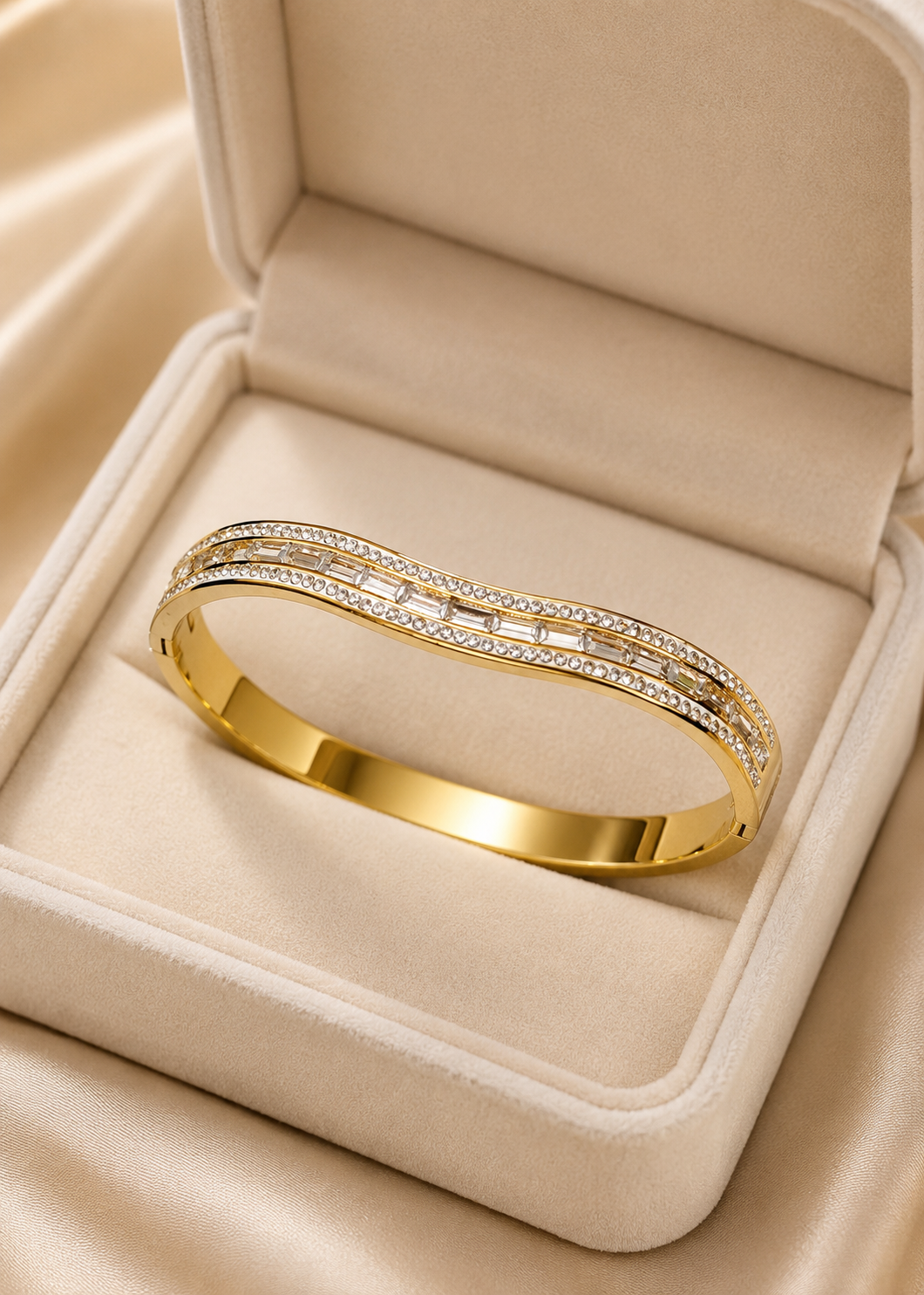 Bracelet in Gold Color by - Trendy Women Bracelet KNC7513