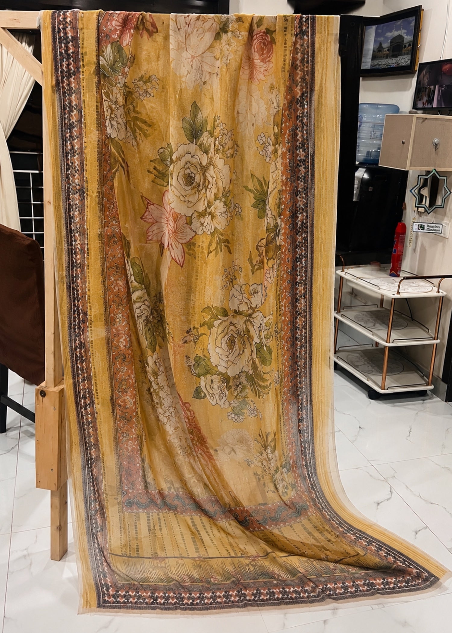 lawn Pishwas in Blonde