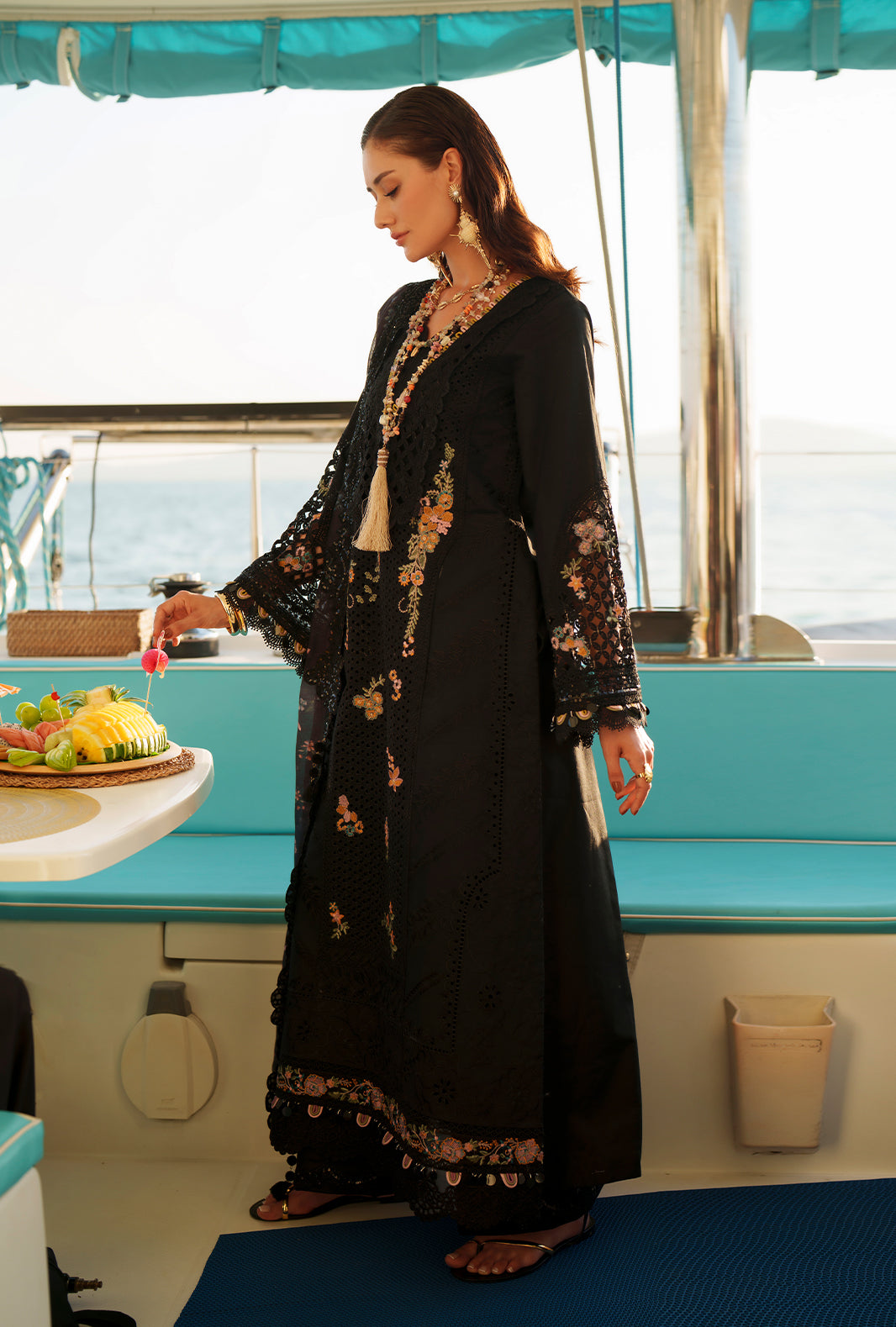 AJR Evara Luxury Lawn – Riela