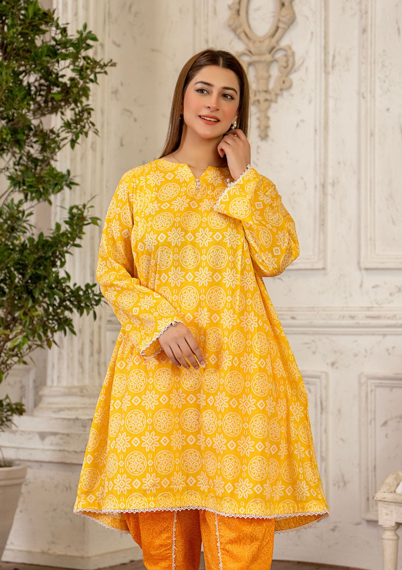 lawn Short Frock in Yellow-orange, yellow