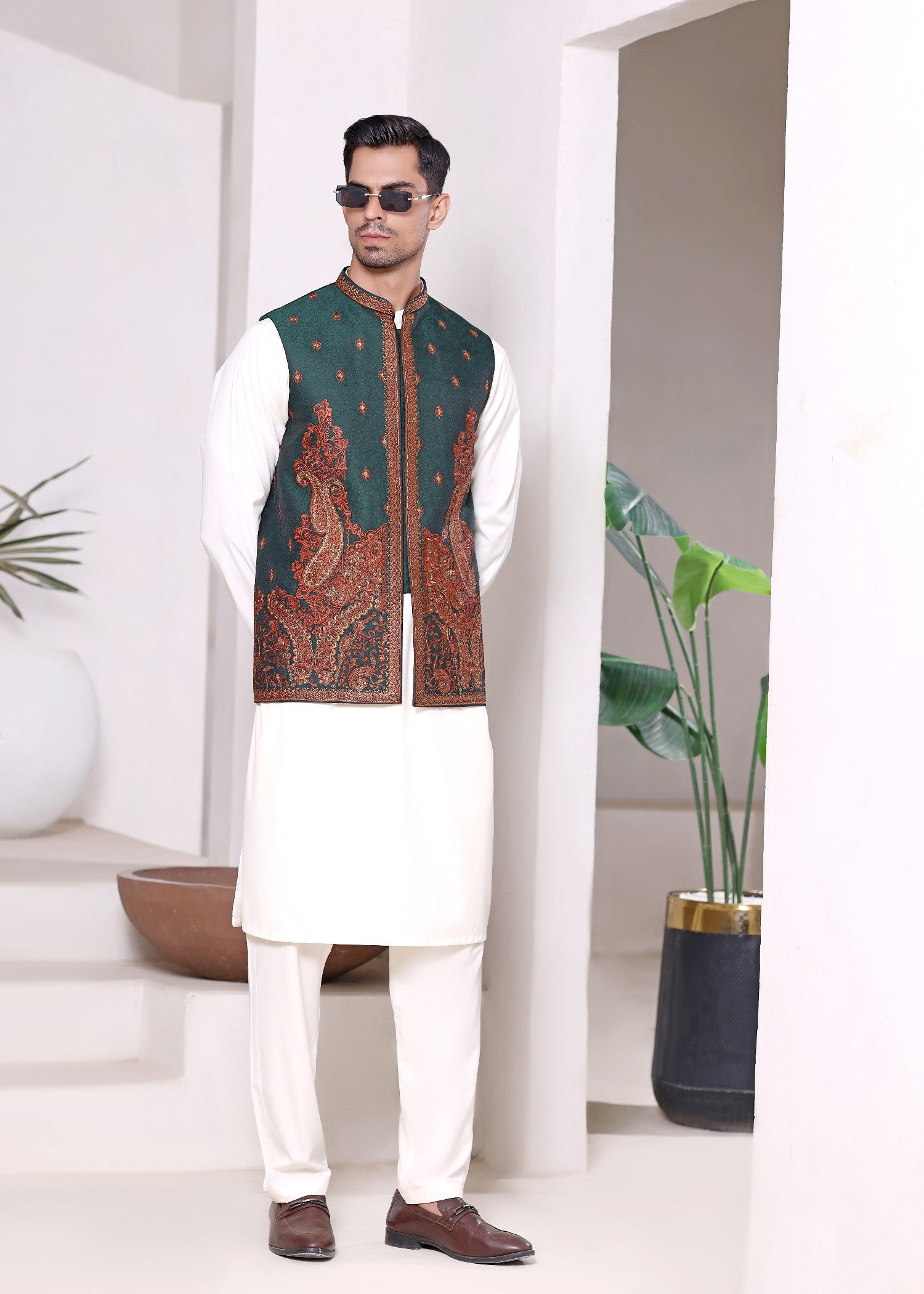 jamawar Waistcoat in Bottle green